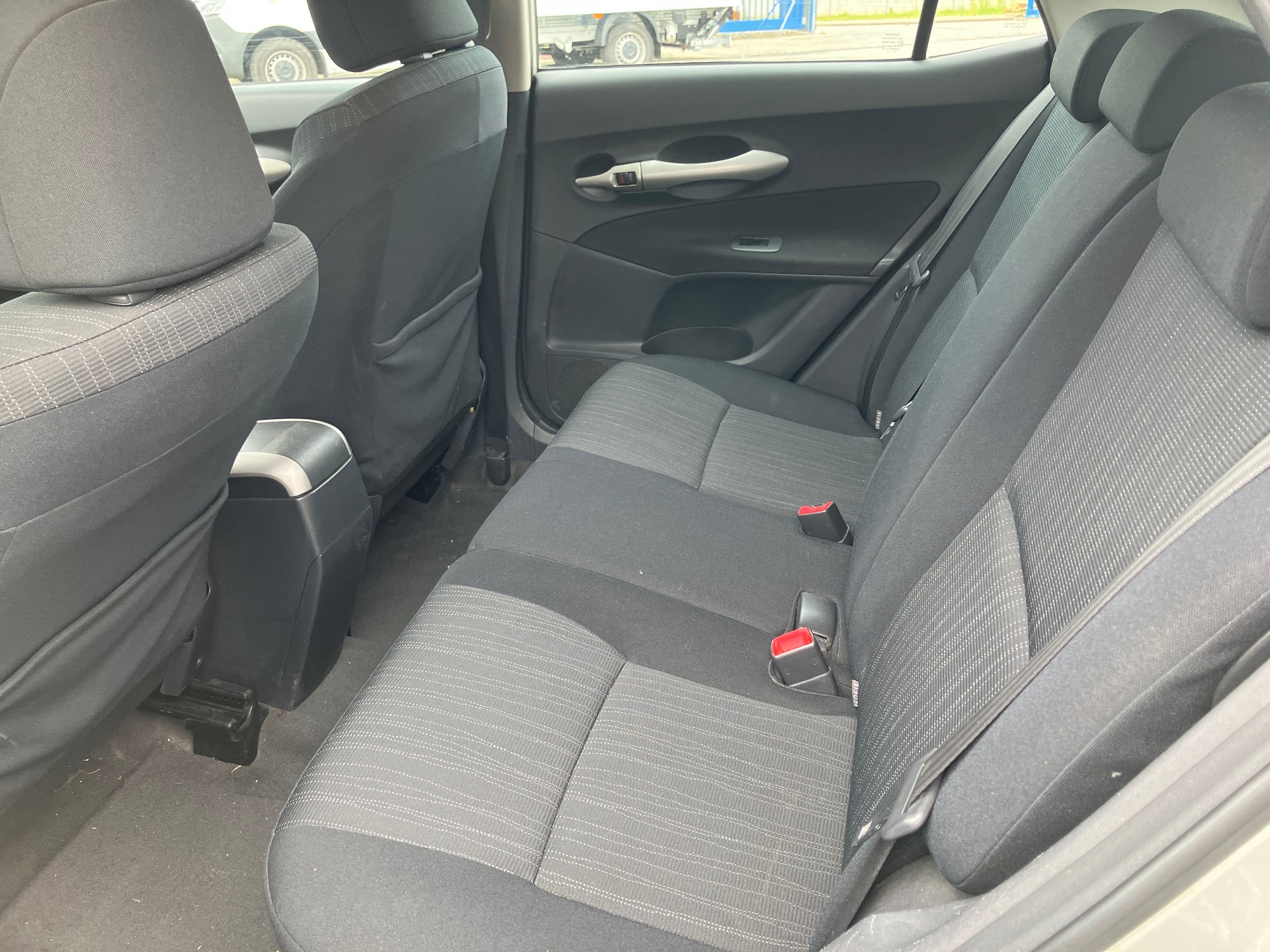 TOYOTA Auris 1.6 Linea Luna-image-6