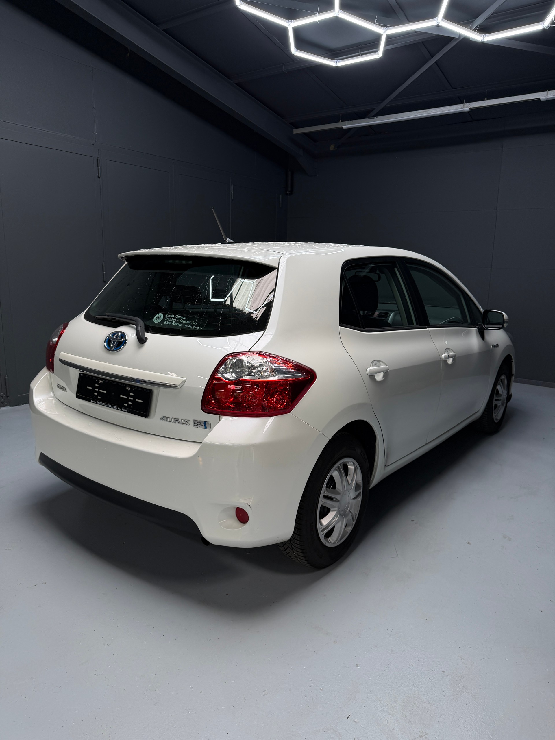 TOYOTA Auris 1.8 16V HSD Linea Sol Premium-image-8