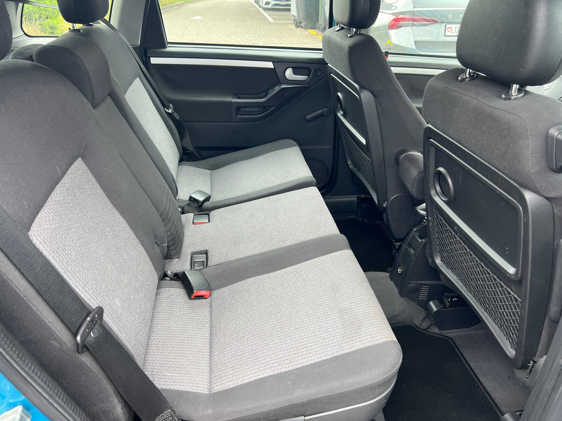 OPEL Meriva 1.8i 16V Cosmo-image-10