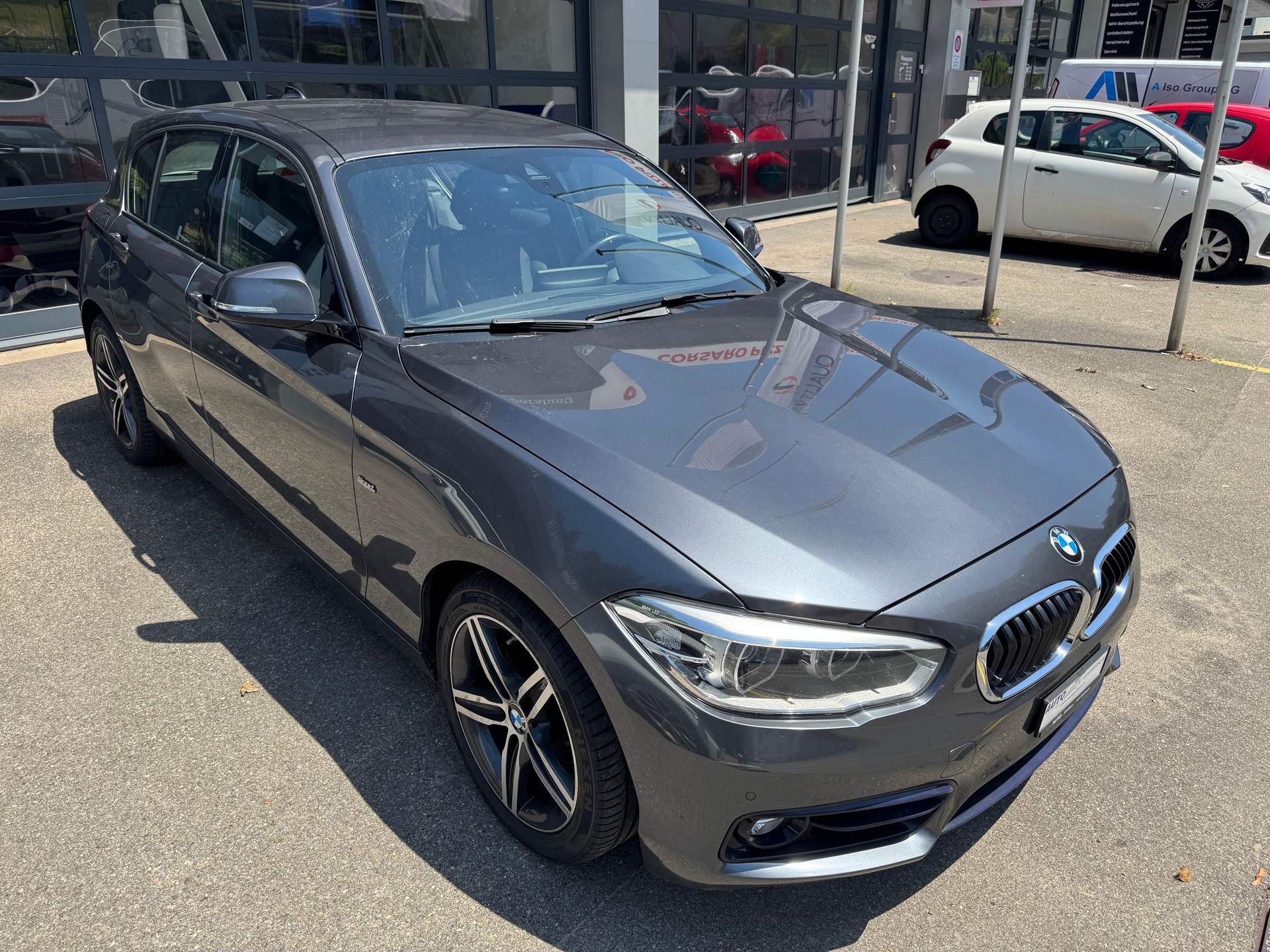 BMW 118i Sport Line Steptronic