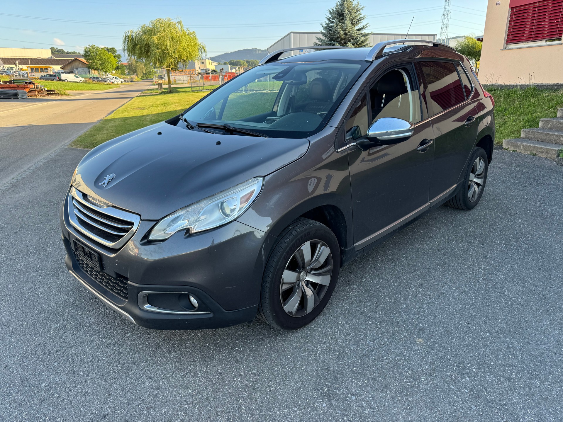 PEUGEOT 2008 1.6 e-HDi Allure EGS6