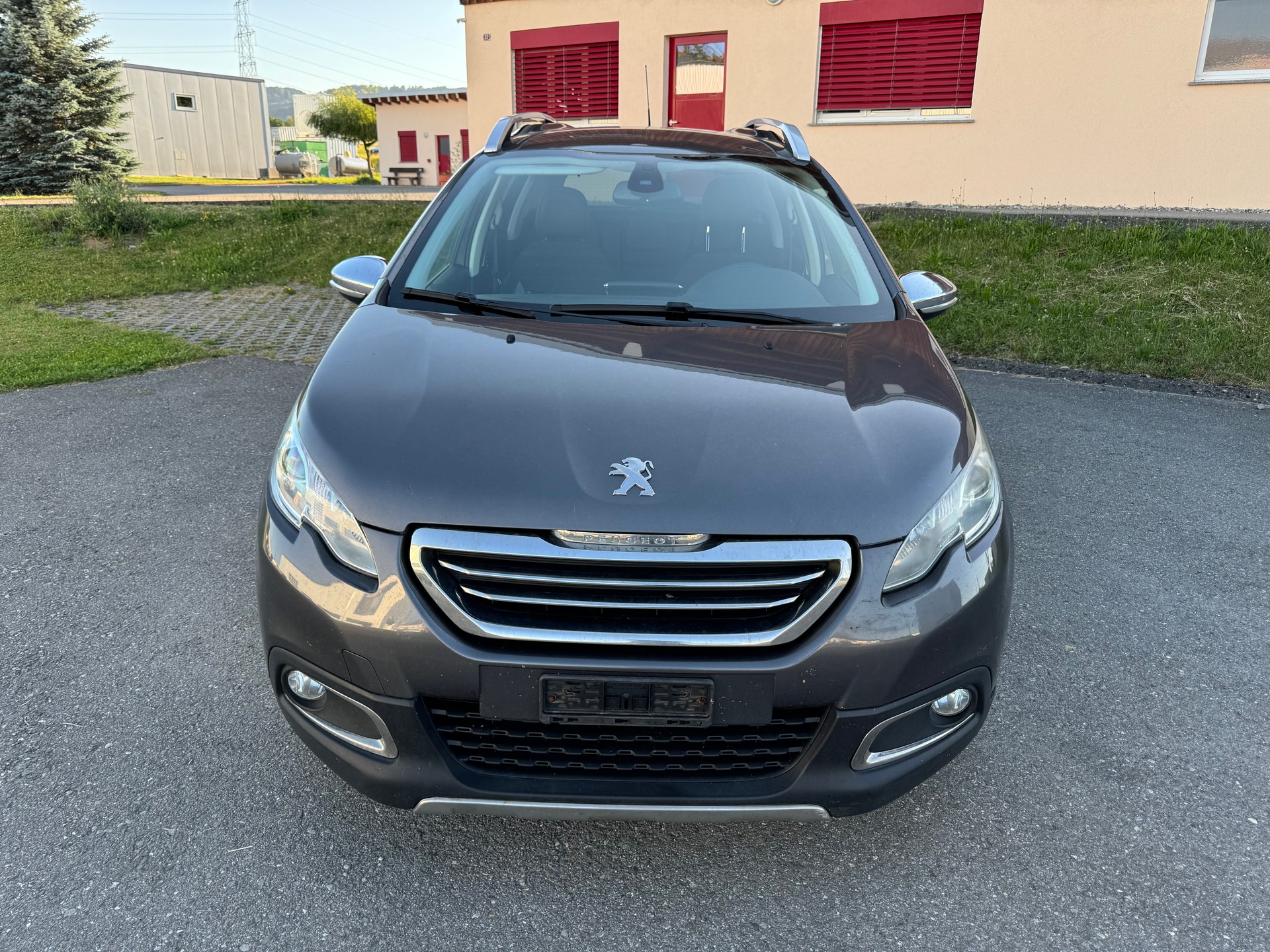 PEUGEOT 2008 1.6 e-HDi Allure EGS6-image-1