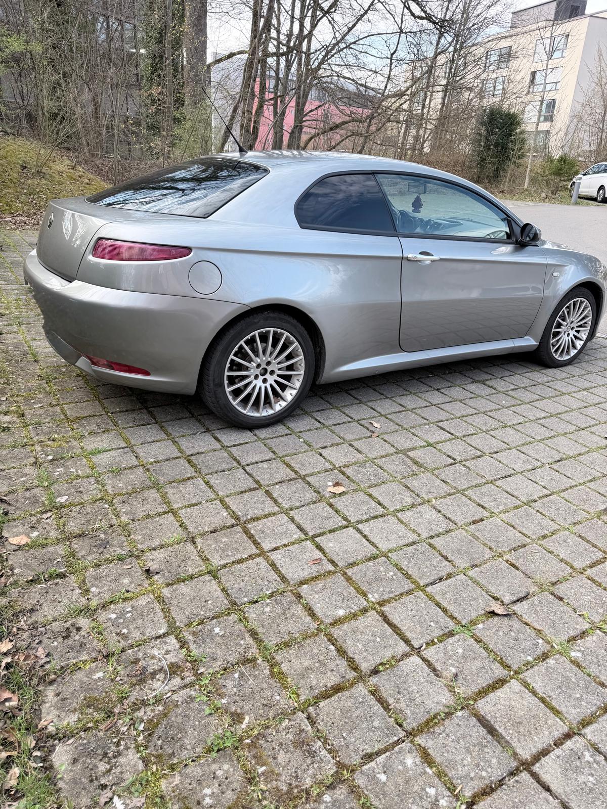 ALFA ROMEO 2.0 JTS Distinctive-image-2