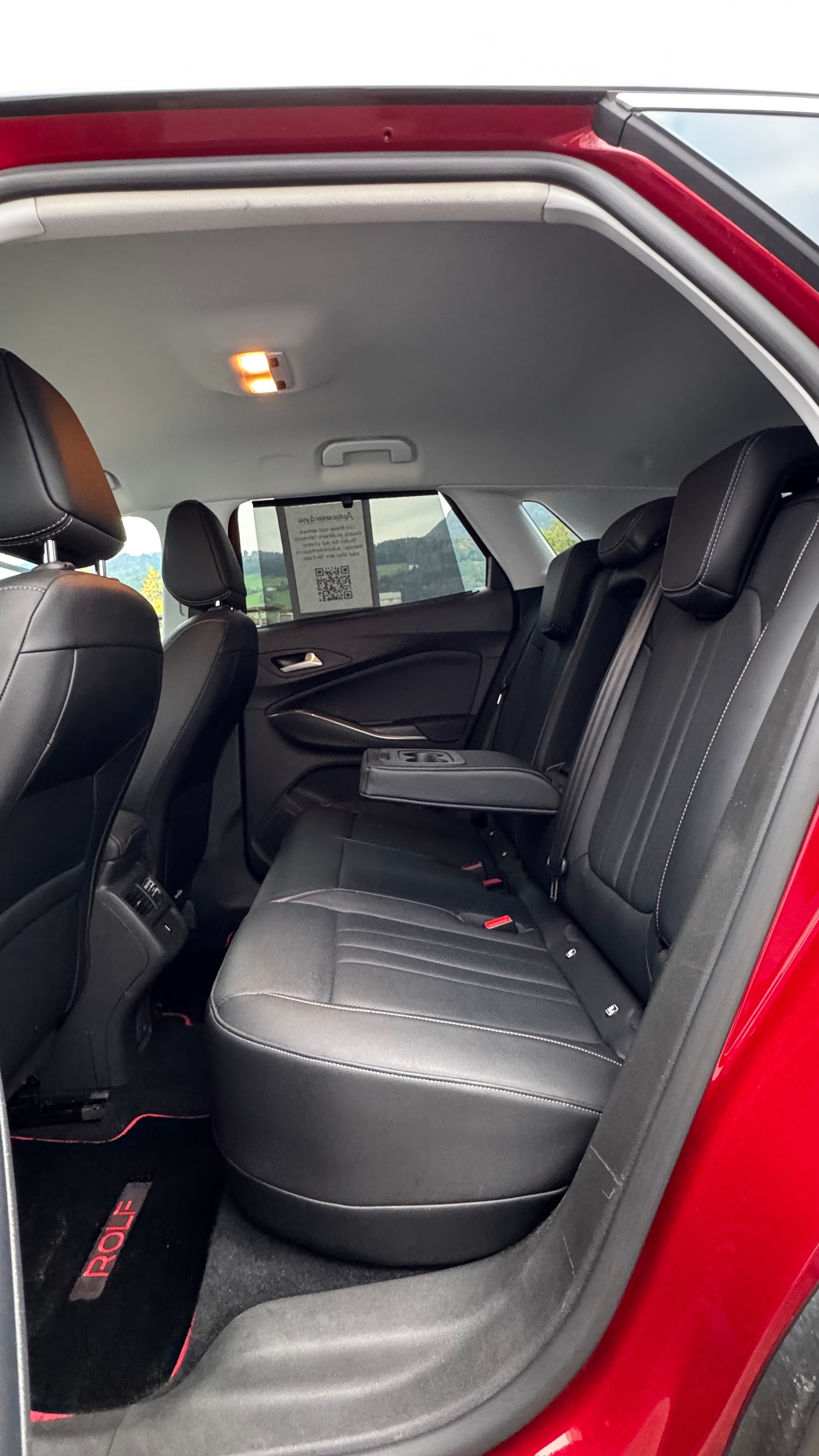 OPEL Grandland X 1.6 Hybrid4 Ultimate Automatik-image-10