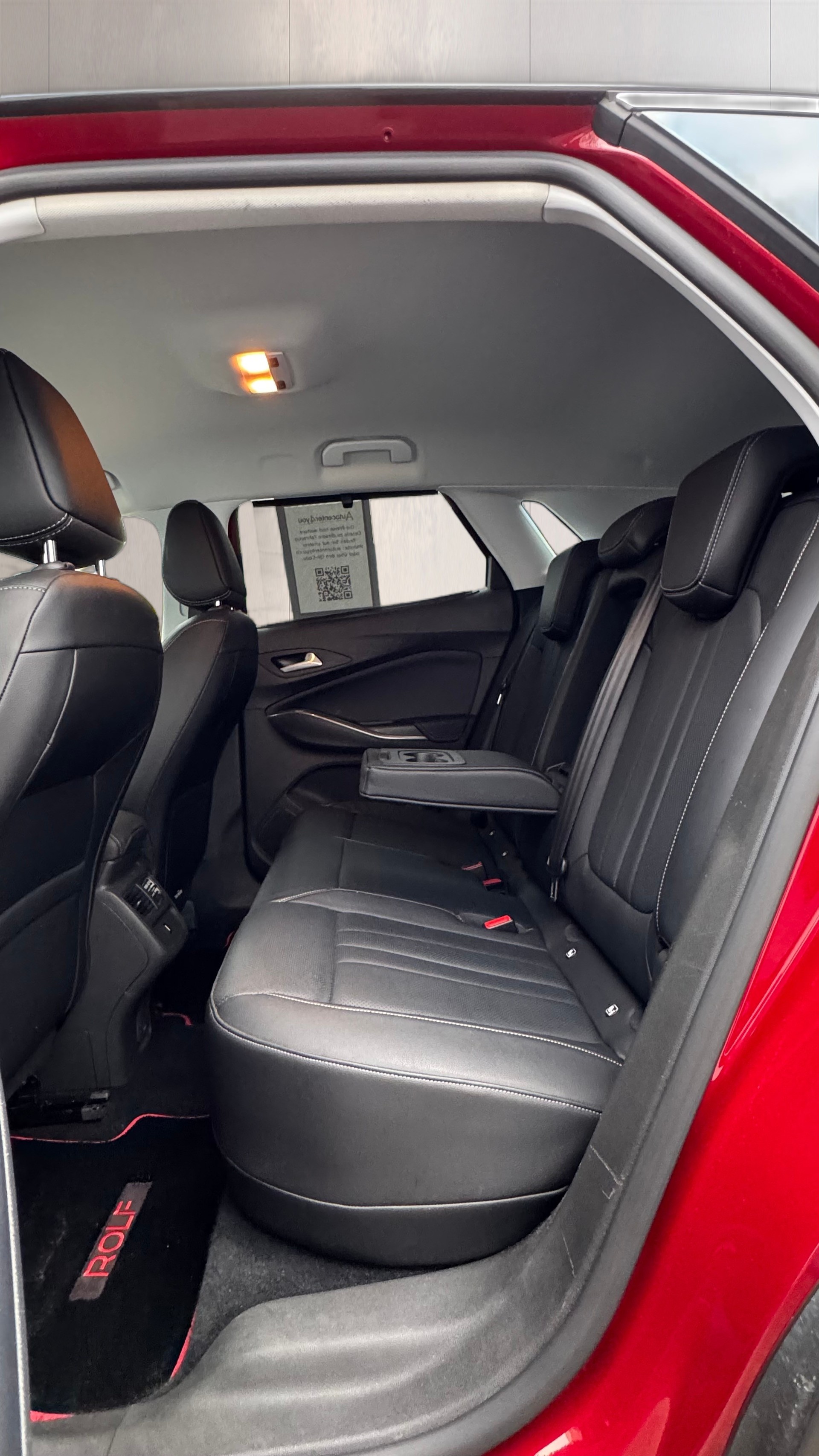 OPEL Grandland X 1.6 Hybrid4 Ultimate Automatik-image-10