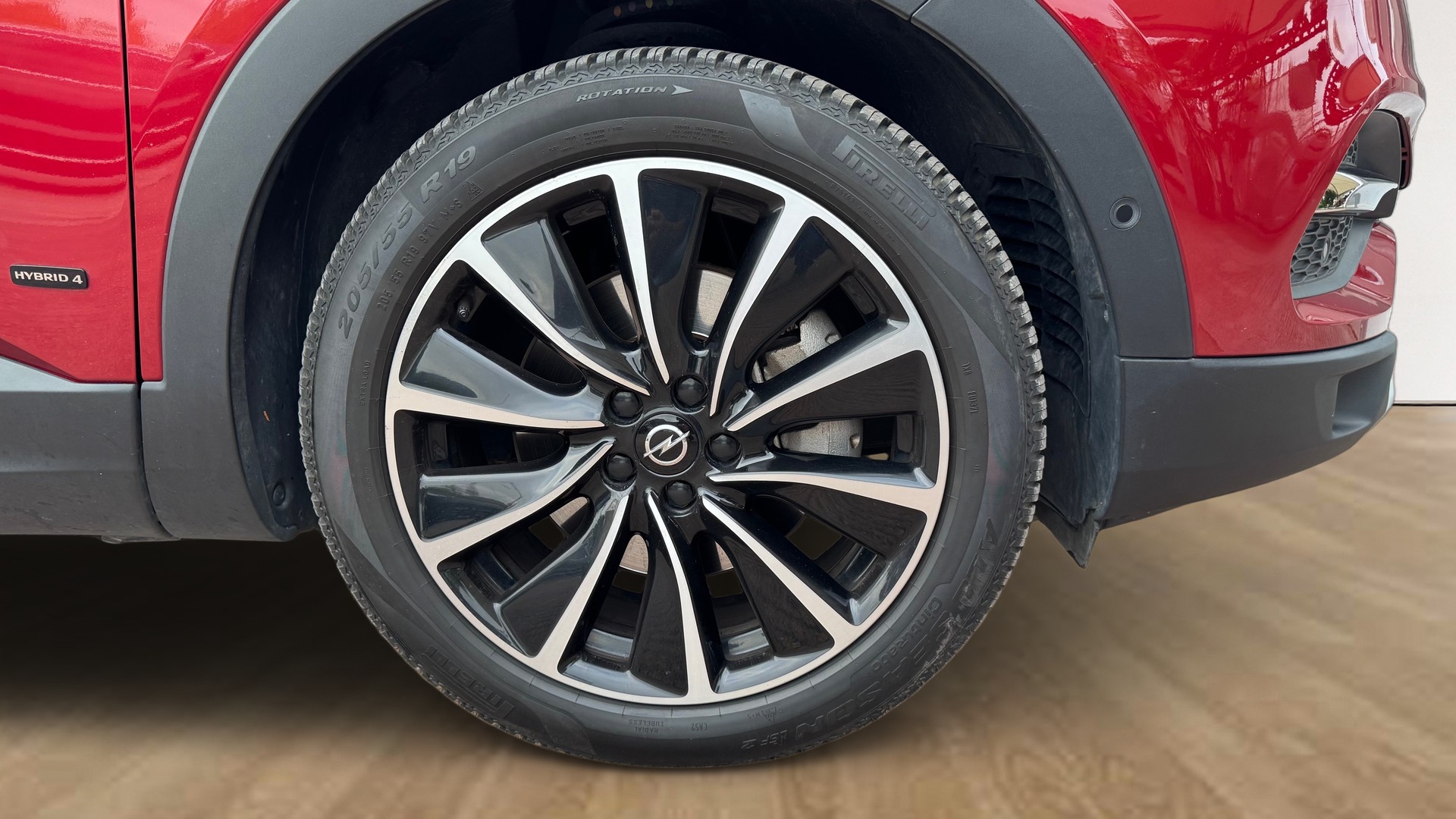 OPEL Grandland X 1.6 Hybrid4 Ultimate Automatik-image-5