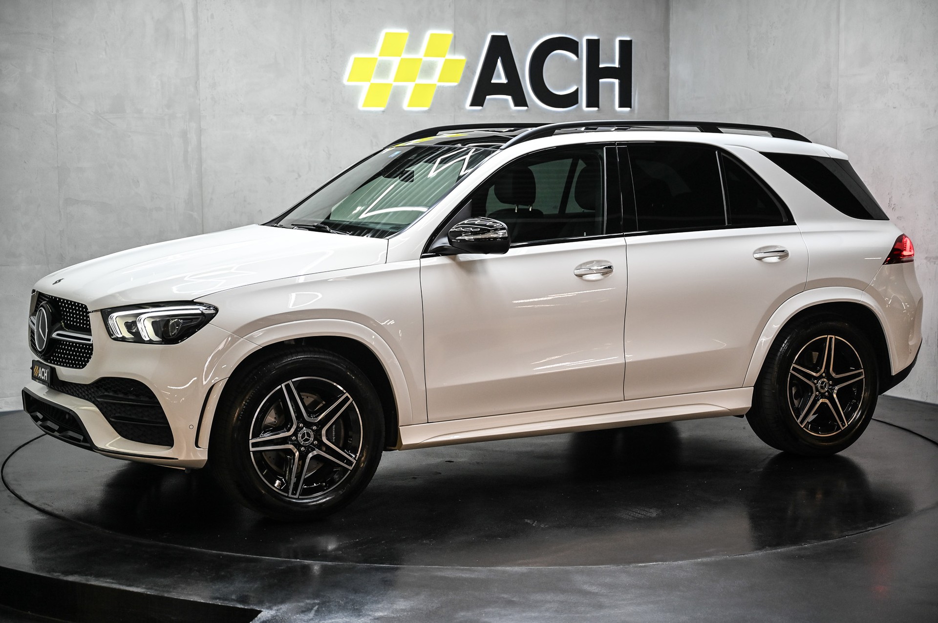 MERCEDES-BENZ GLE 400 d AMG Line 4matic-showroom-element-3
