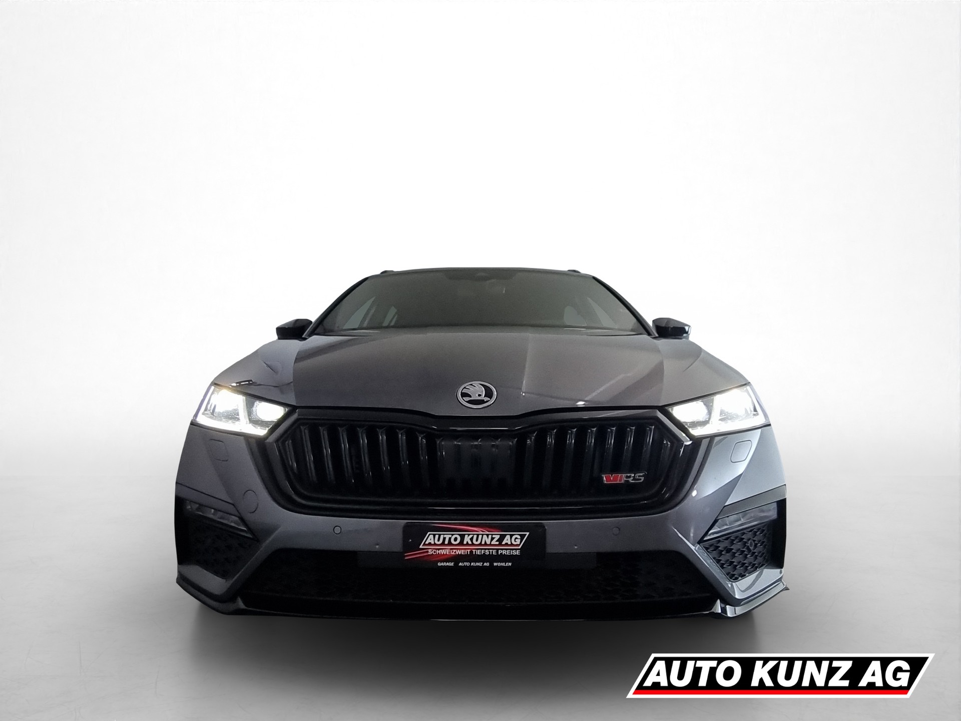 SKODA Octavia Combi 2.0 TSI DSG RS-showroom-element-1