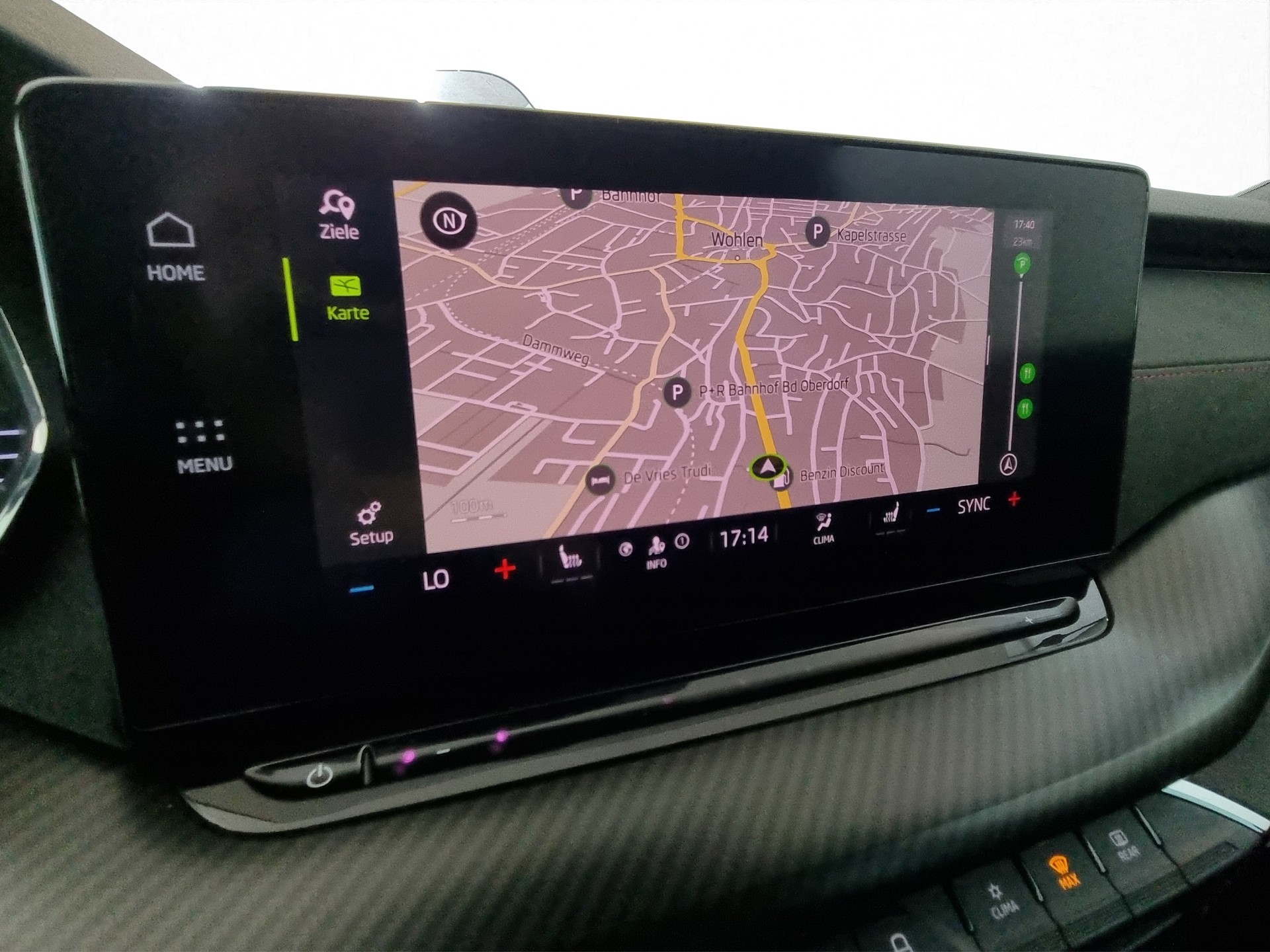 SKODA Octavia Combi 2.0 TSI DSG RS-image-14