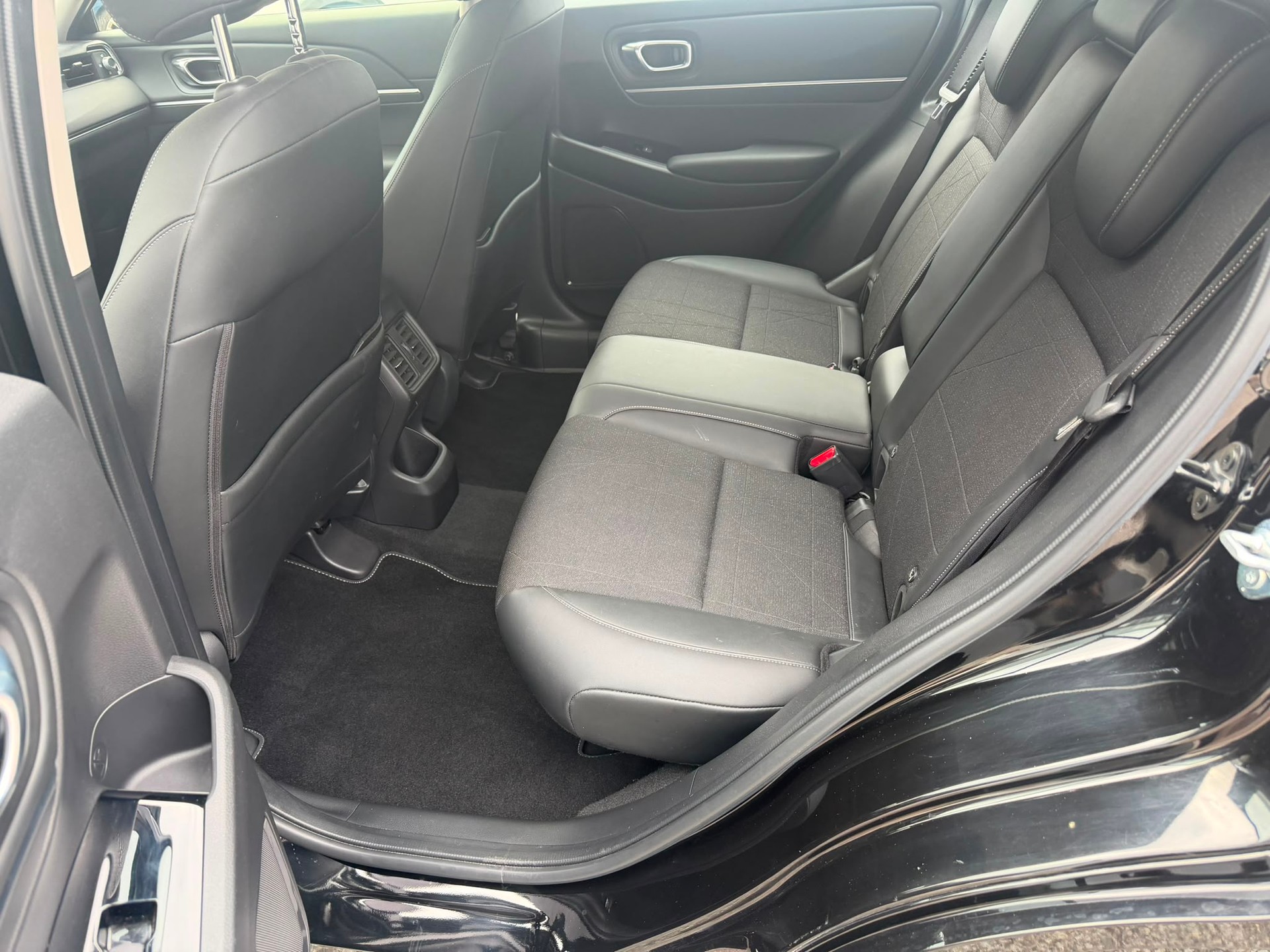HONDA HR-V 1.5i-MMD Advance CVT-image-11