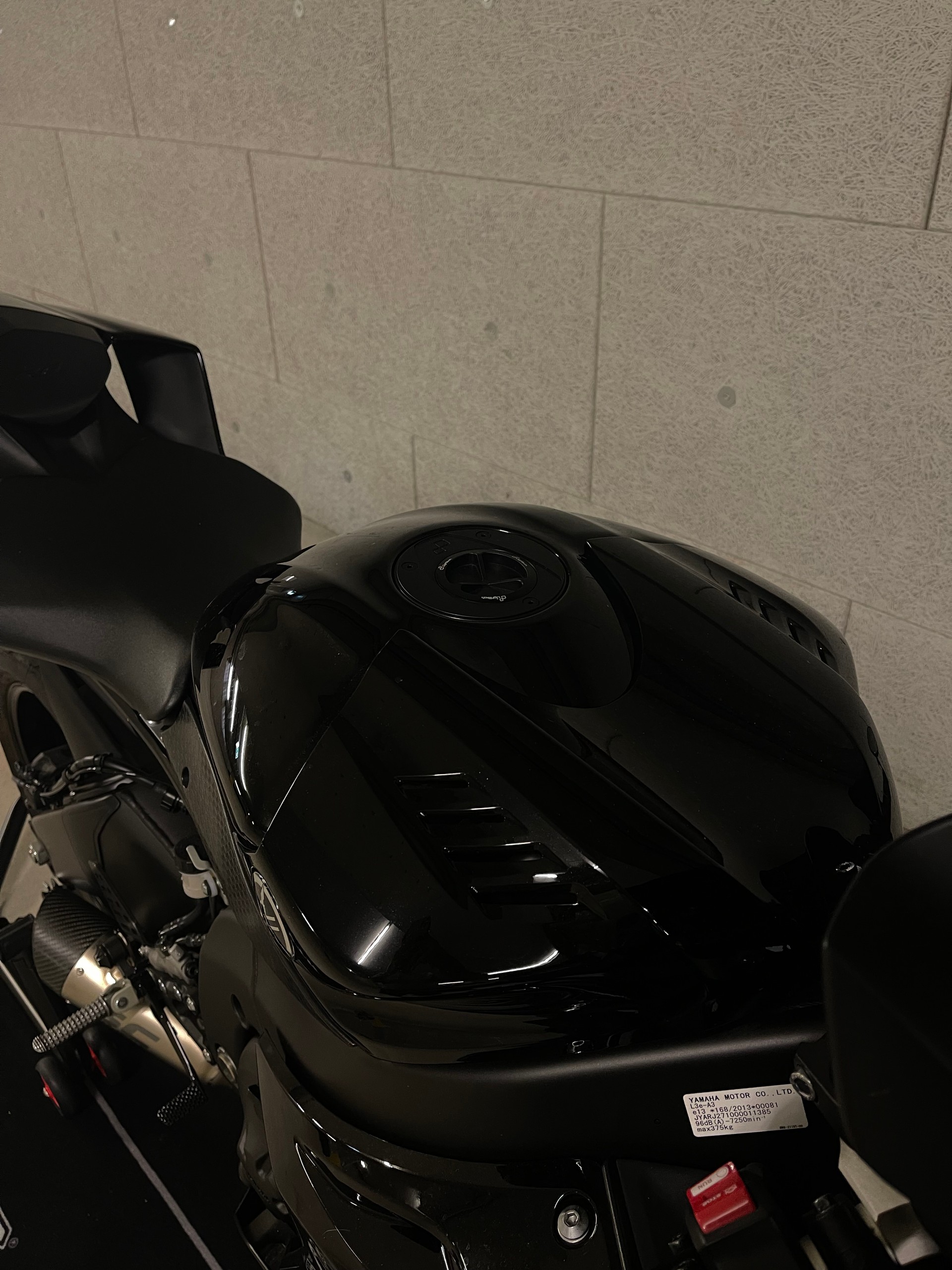 YAMAHA YZF-R6-image-4