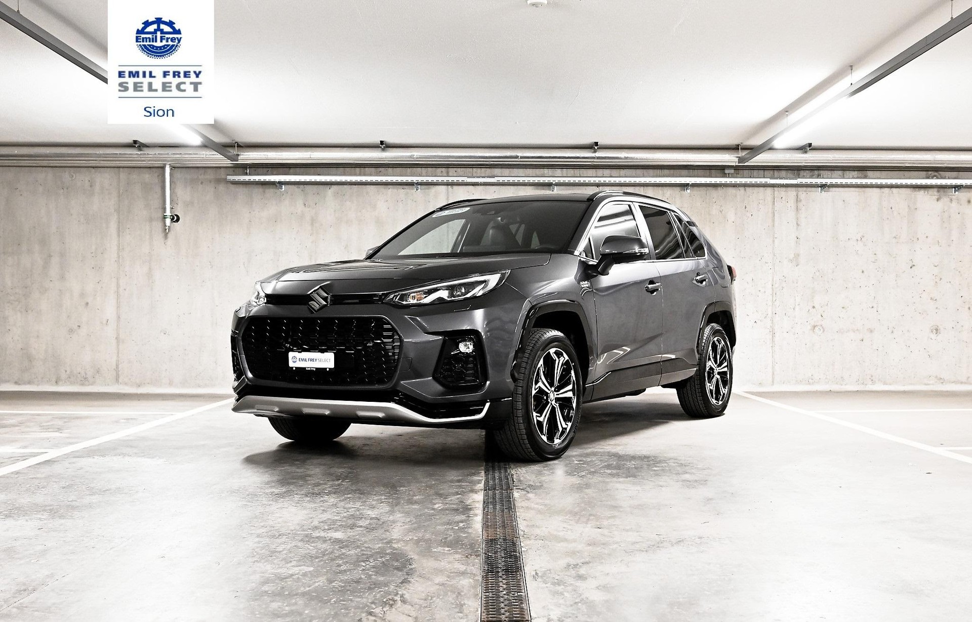 SUZUKI Across 2.5 PHEV Compact Top 4x4