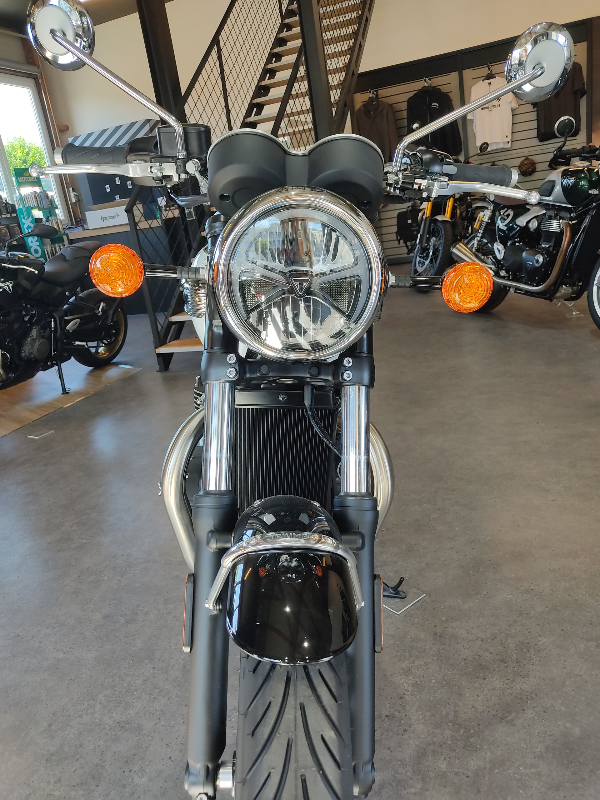 TRIUMPH Bonneville 900 T 100-image-7