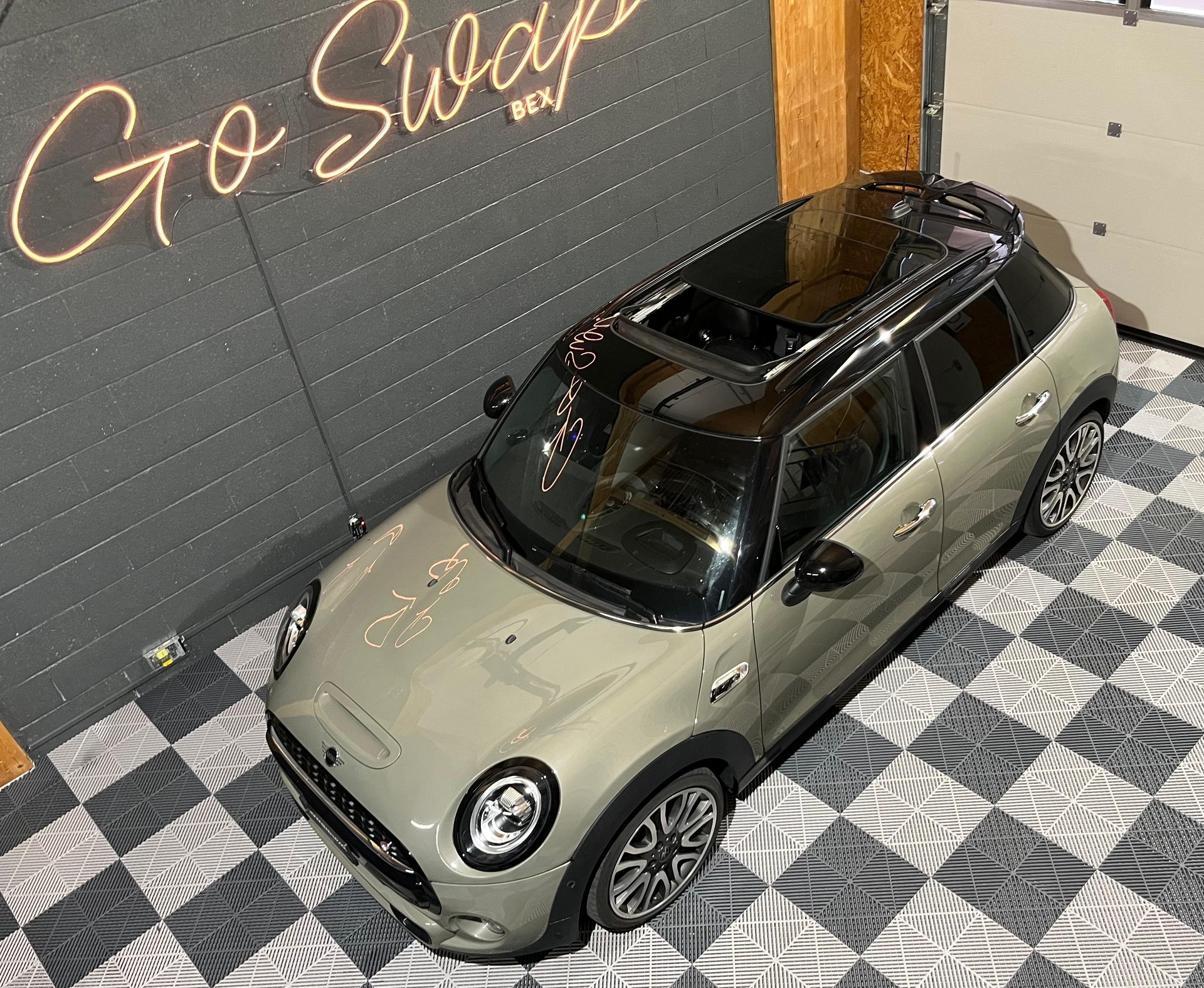 MINI Cooper S Steptronic DKG 5 portes-image-5