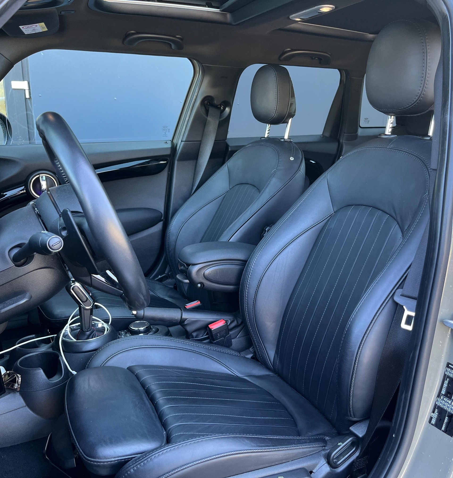 MINI Cooper S Steptronic DKG 5 portes-image-8