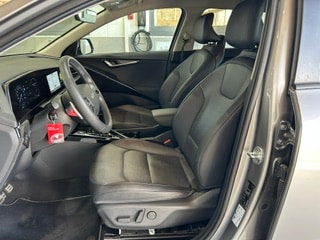 KIA Niro 1.6GDi Plug-in Hybrid Style DCT-image-7