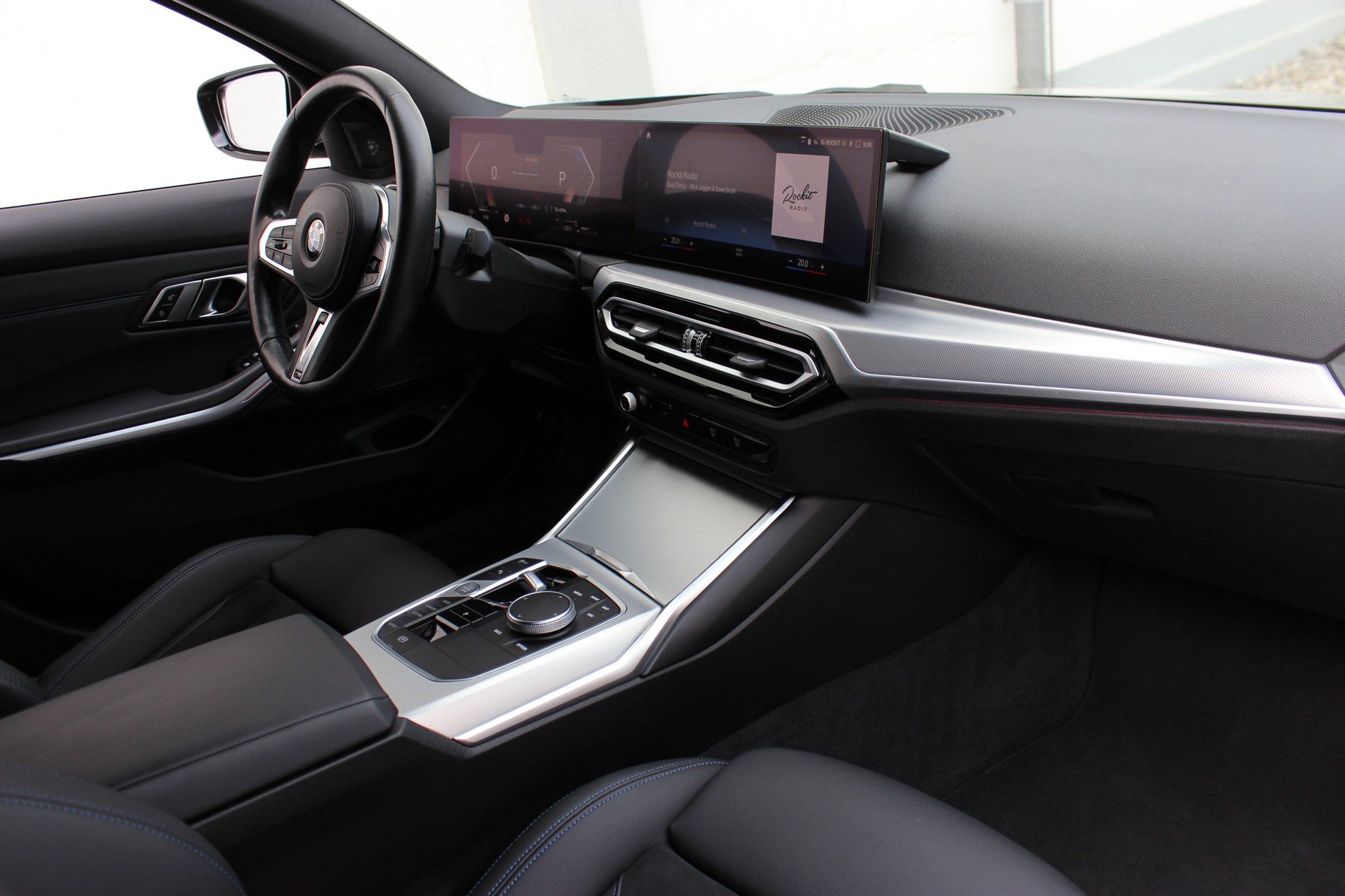 BMW 320d xDrive 48V Touring M SPORTPAKET-showroom-element-1