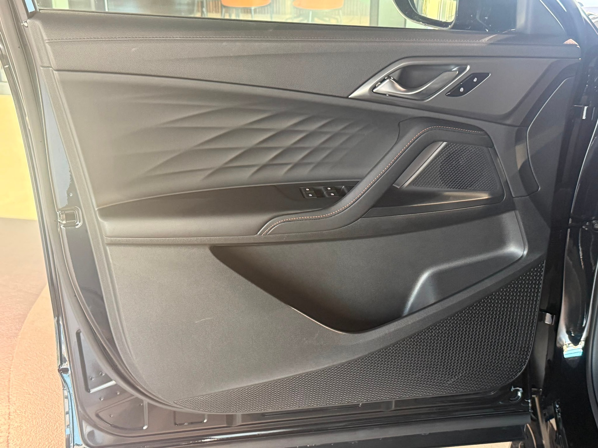 MG HS 1.5 T PHEV Comfort-image-21