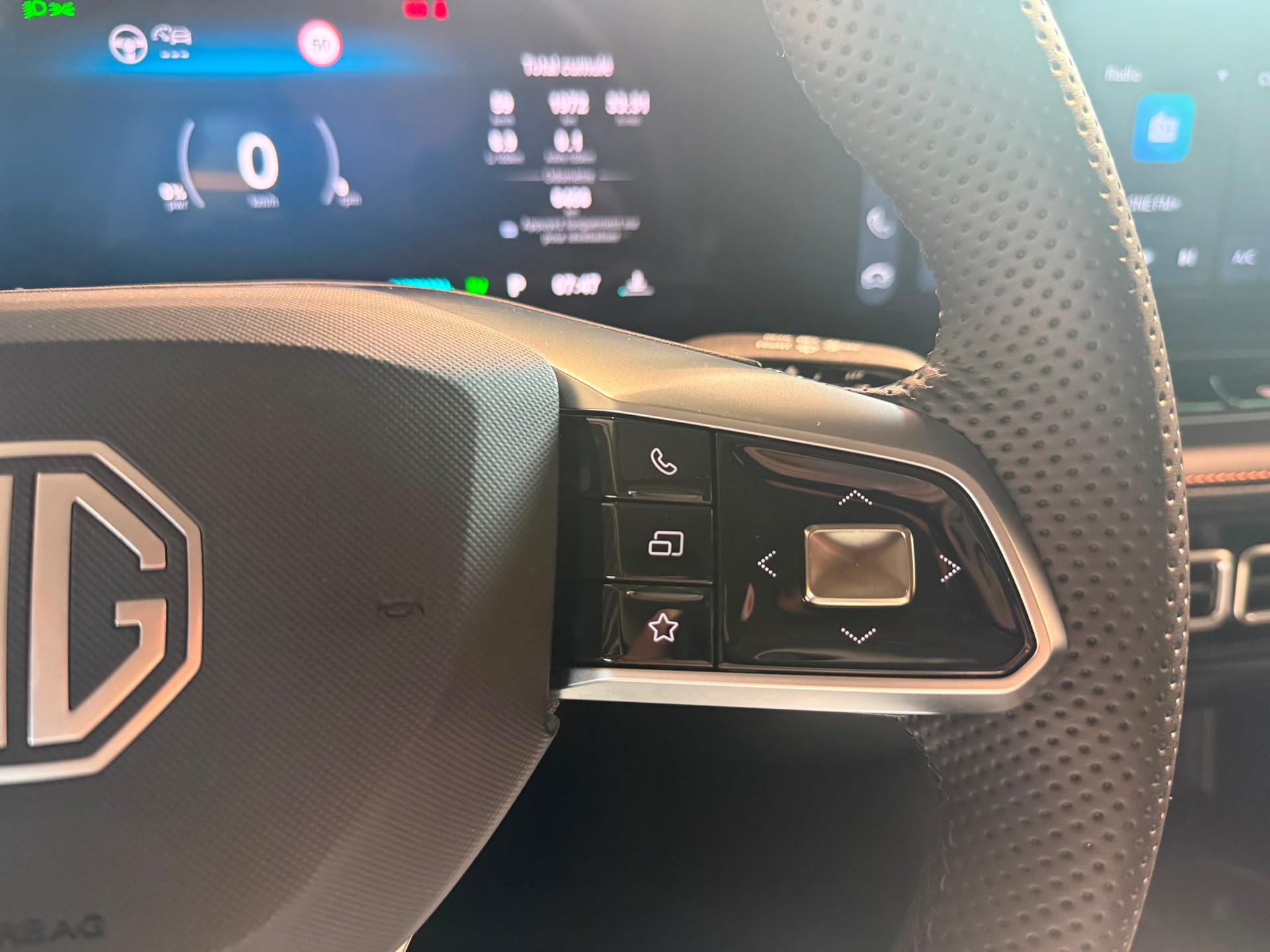 MG HS 1.5 T PHEV Comfort-image-16