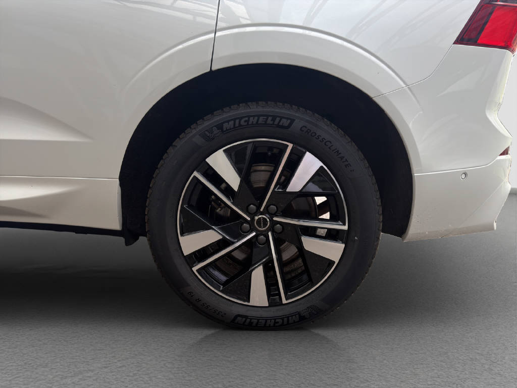 VOLVO XC60 2.0 T6 TE Plus Dark eAWD-image-14