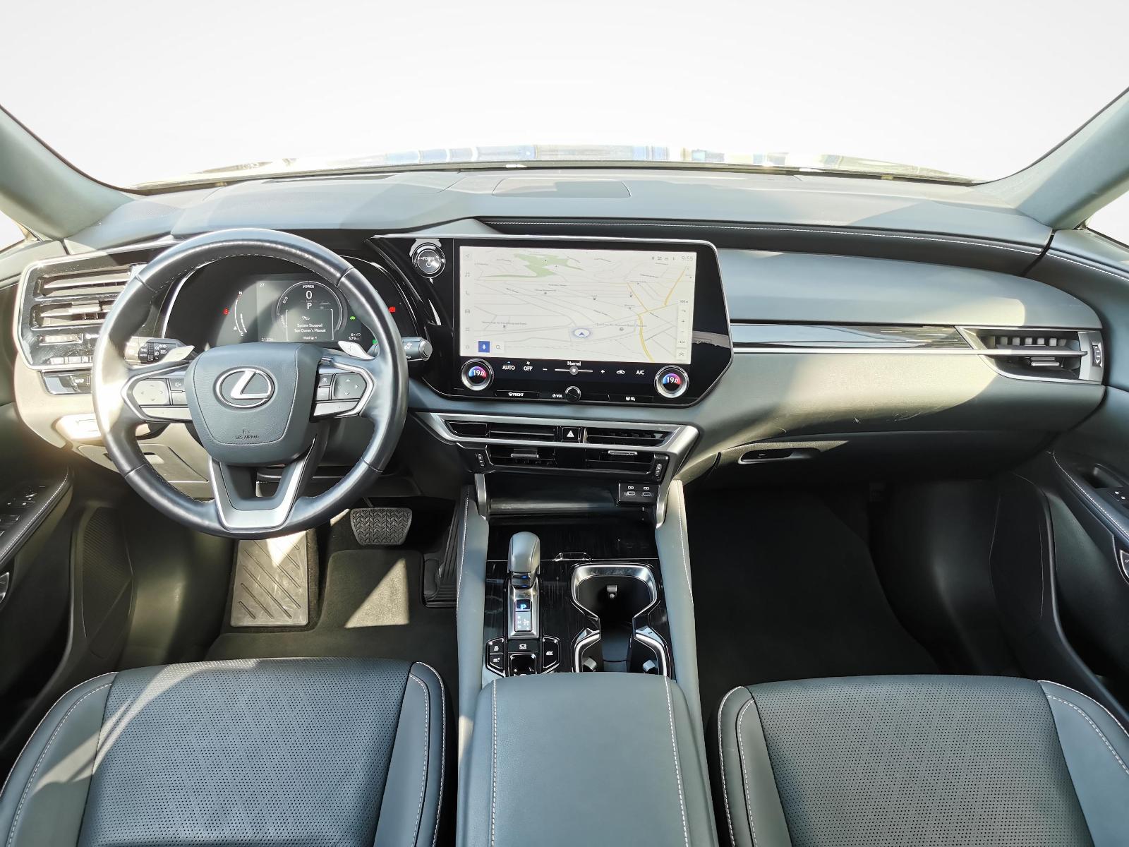 LEXUS RX 350h Comfort-showroom-element-3