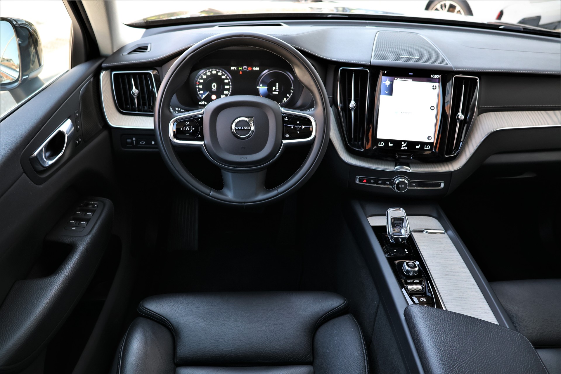 VOLVO XC60 T8 eAWD Inscription Geartronic (CH)-image-14