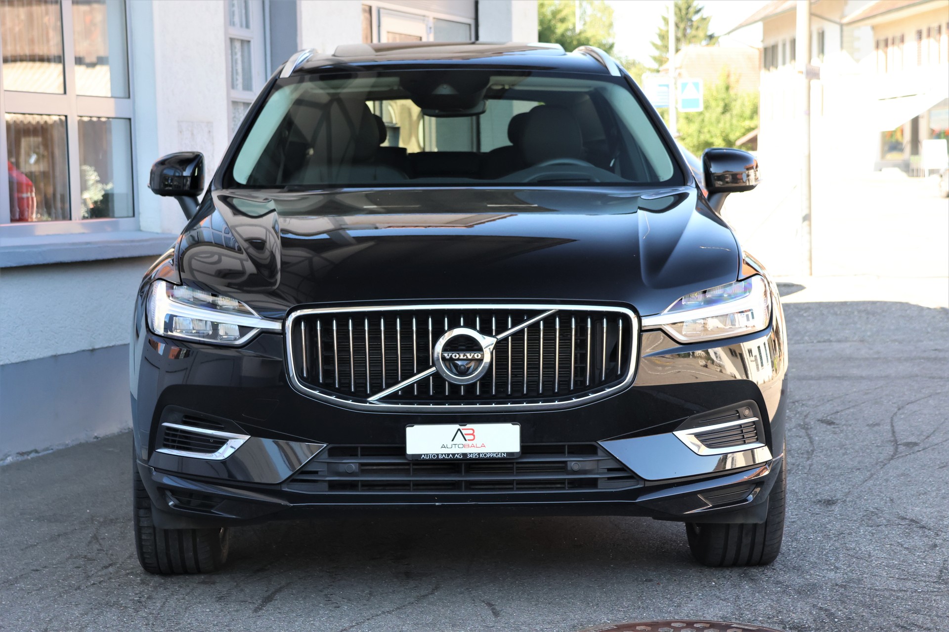 VOLVO XC60 T8 eAWD Inscription Geartronic (CH)-showroom-element-1