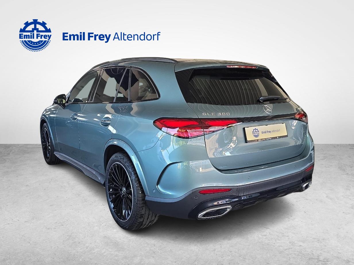 MERCEDES-BENZ GLC 300 4MATIC AMG Line-showroom-element-2