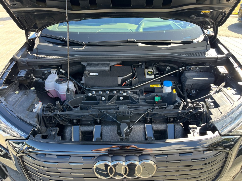 AUDI Q4 Sportback e-tron 50 quattro-image-19