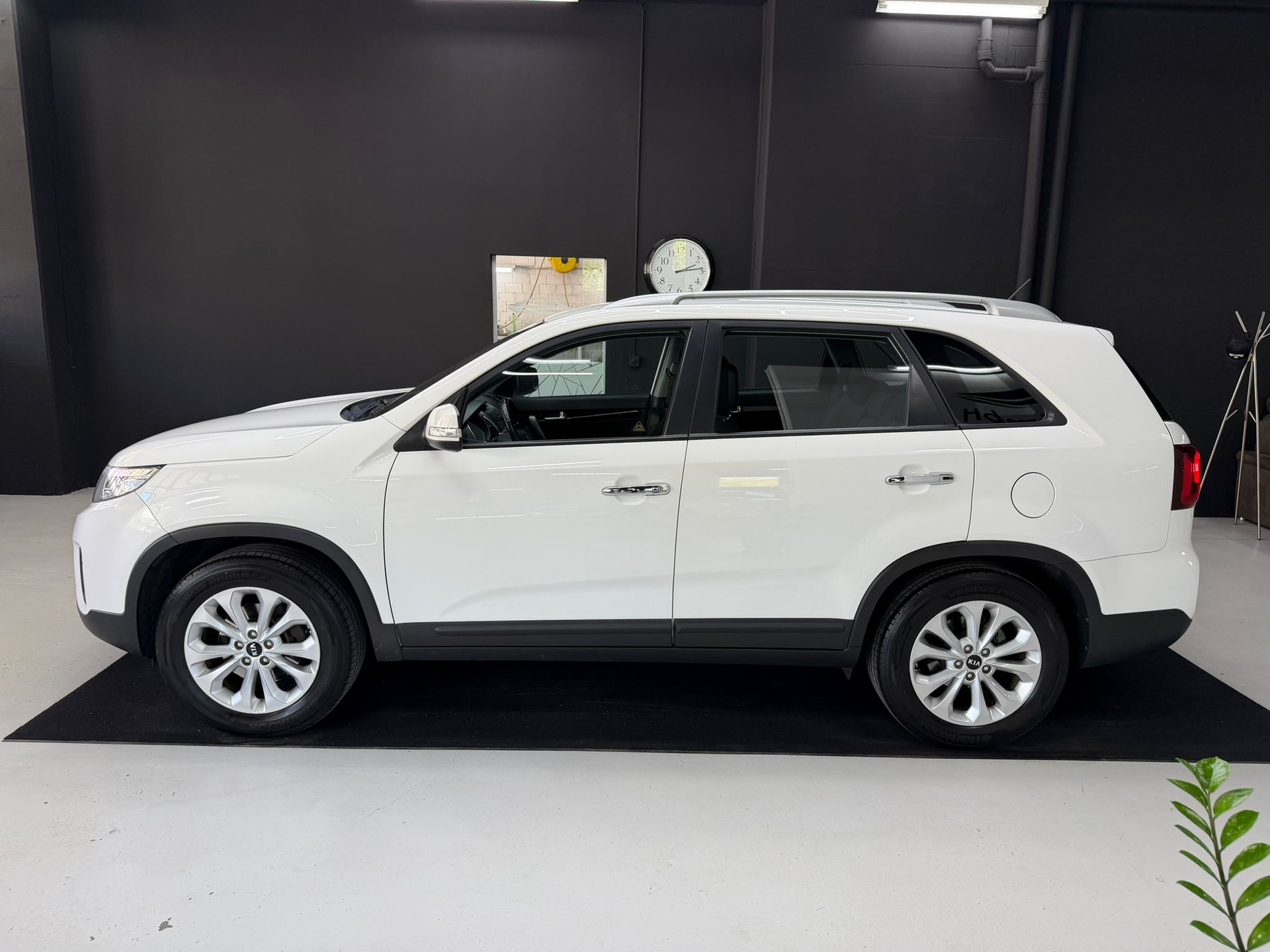 KIA Sorento 2.4 Trend-showroom-element-3