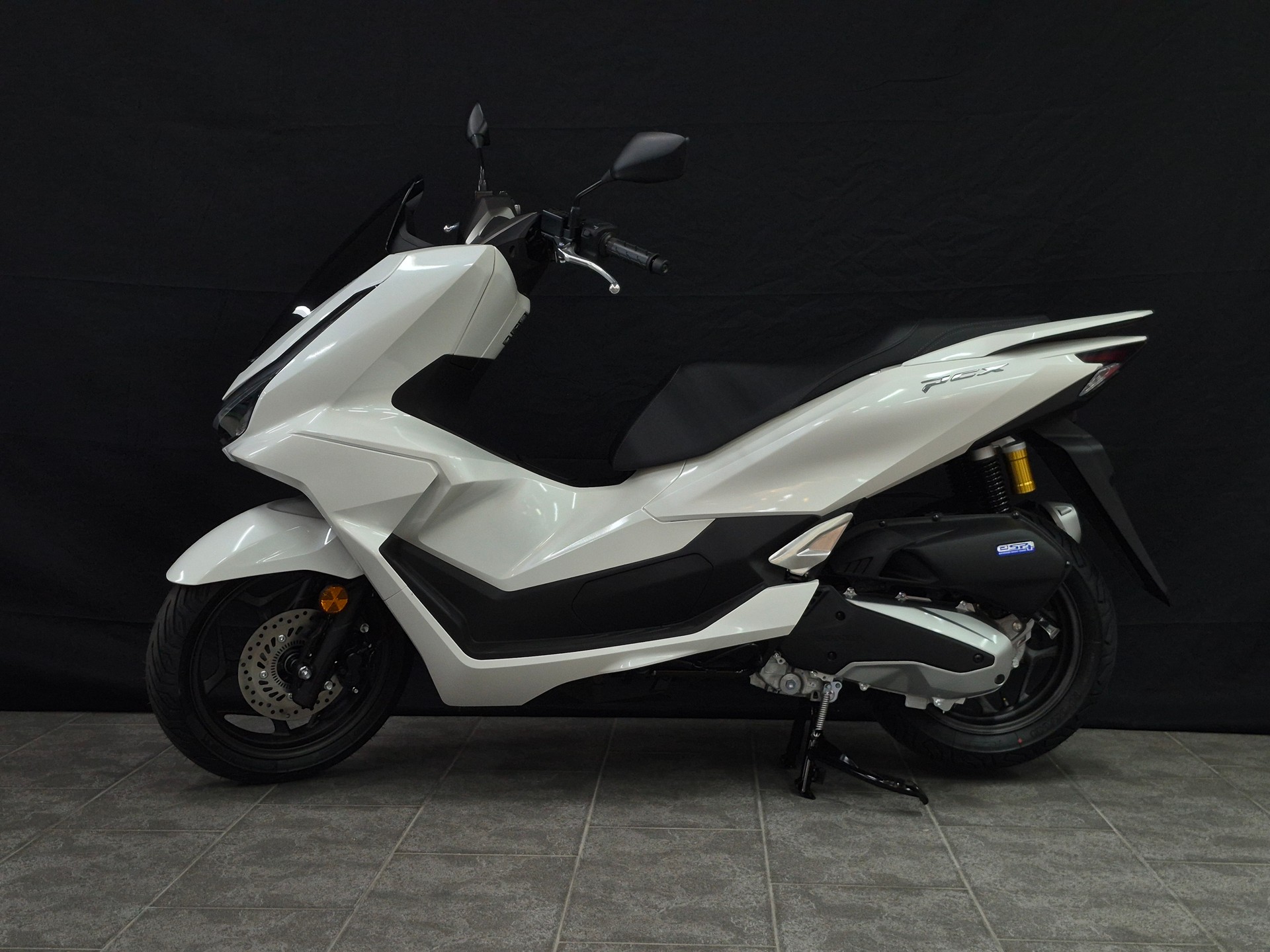 HONDA PCX 125 DX TFT. connectivity-image-15