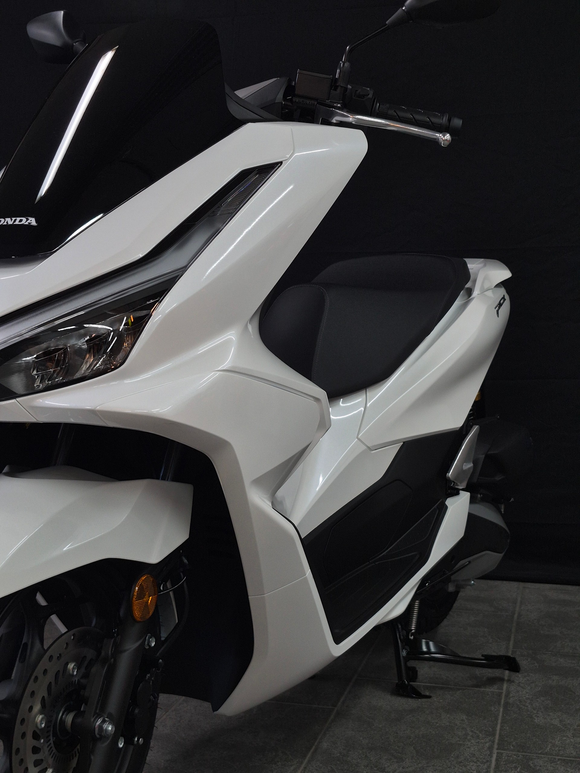 HONDA PCX 125 DX TFT. connectivity-image-11