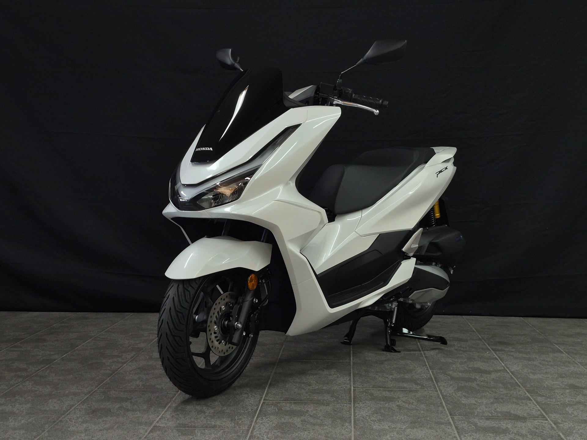 HONDA PCX 125 DX TFT. connectivity-image-12