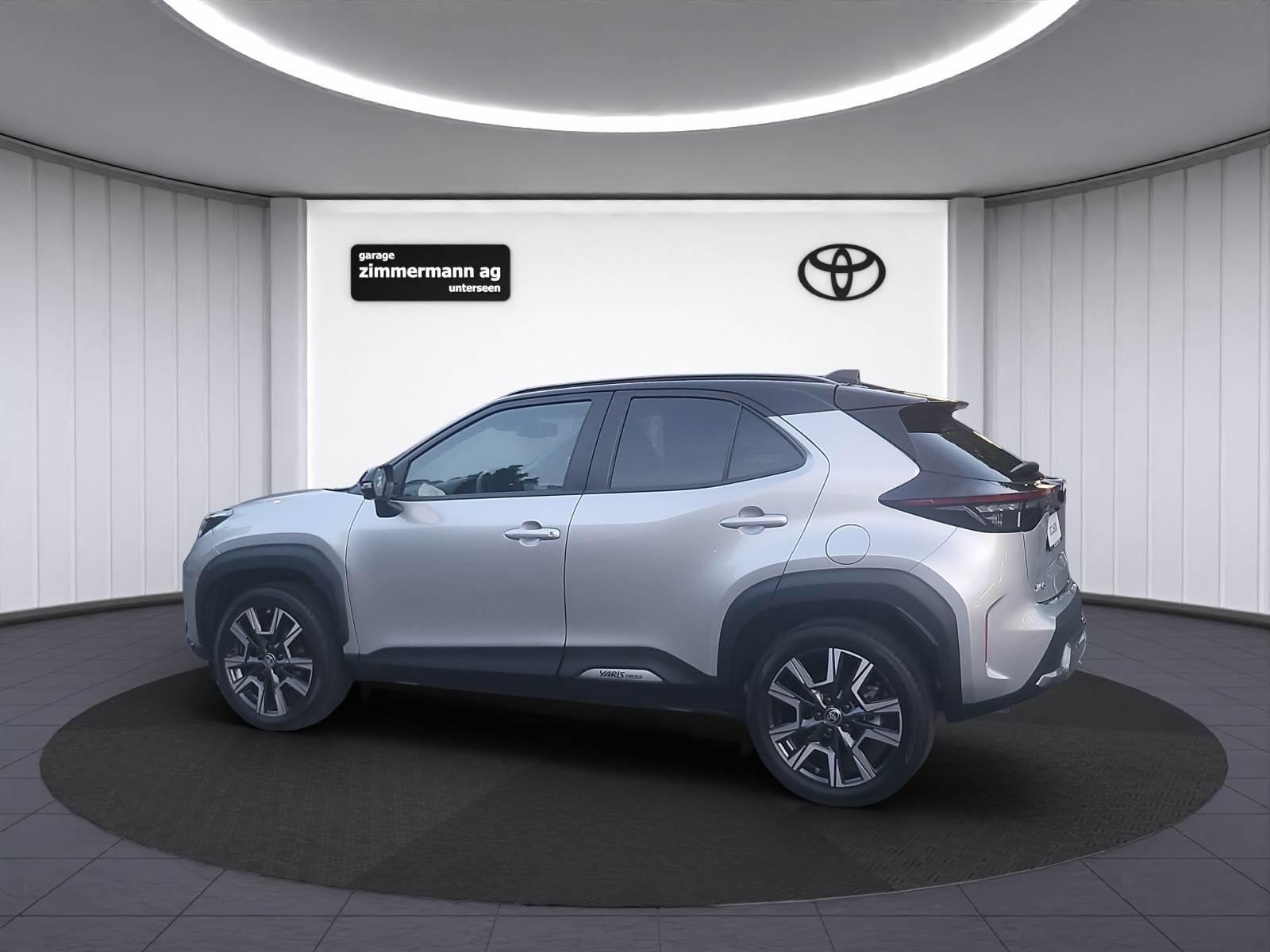 TOYOTA Yaris Cross 1.5 VVT-i HSD Premiere Edition AWD-i-image-9