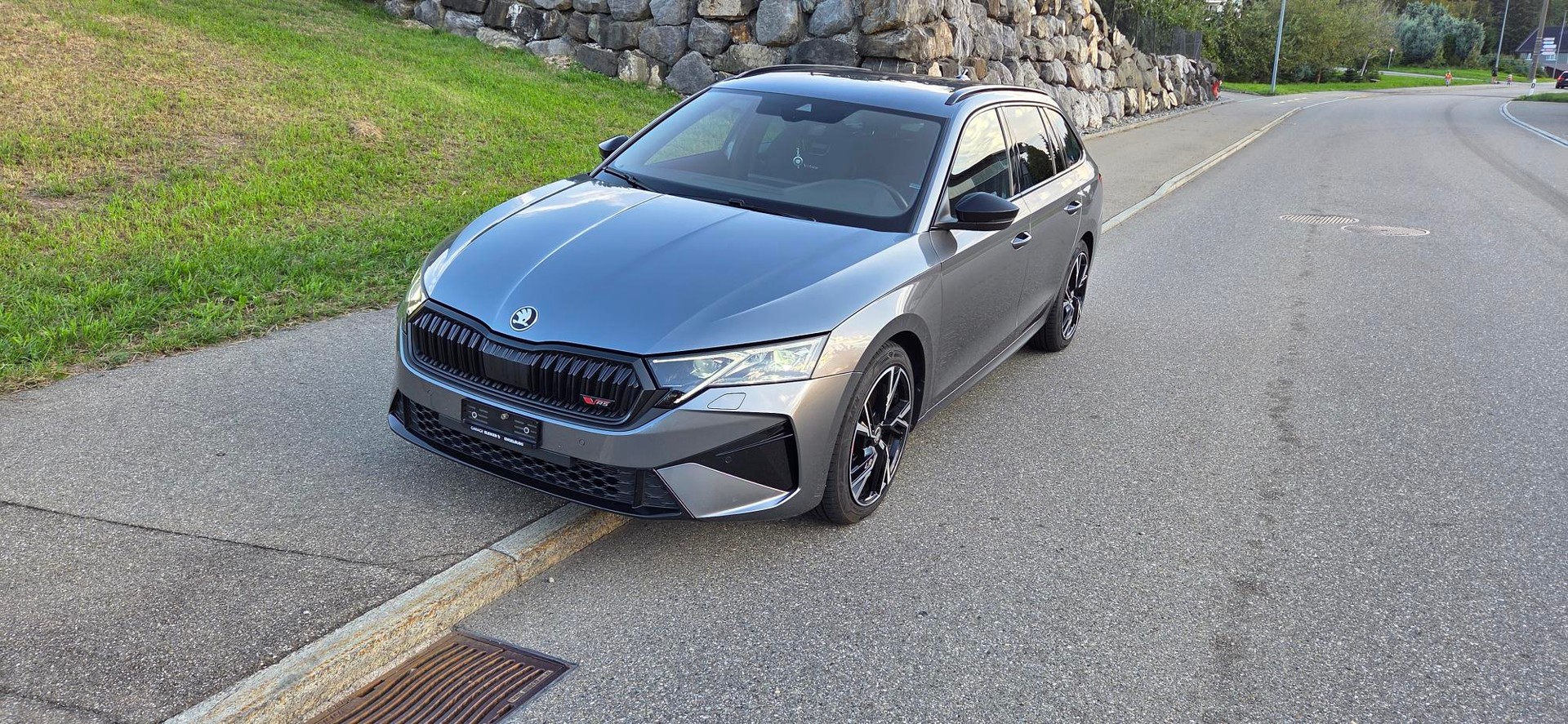 SKODA Octavia Combi 2.0 TSI DSG RS