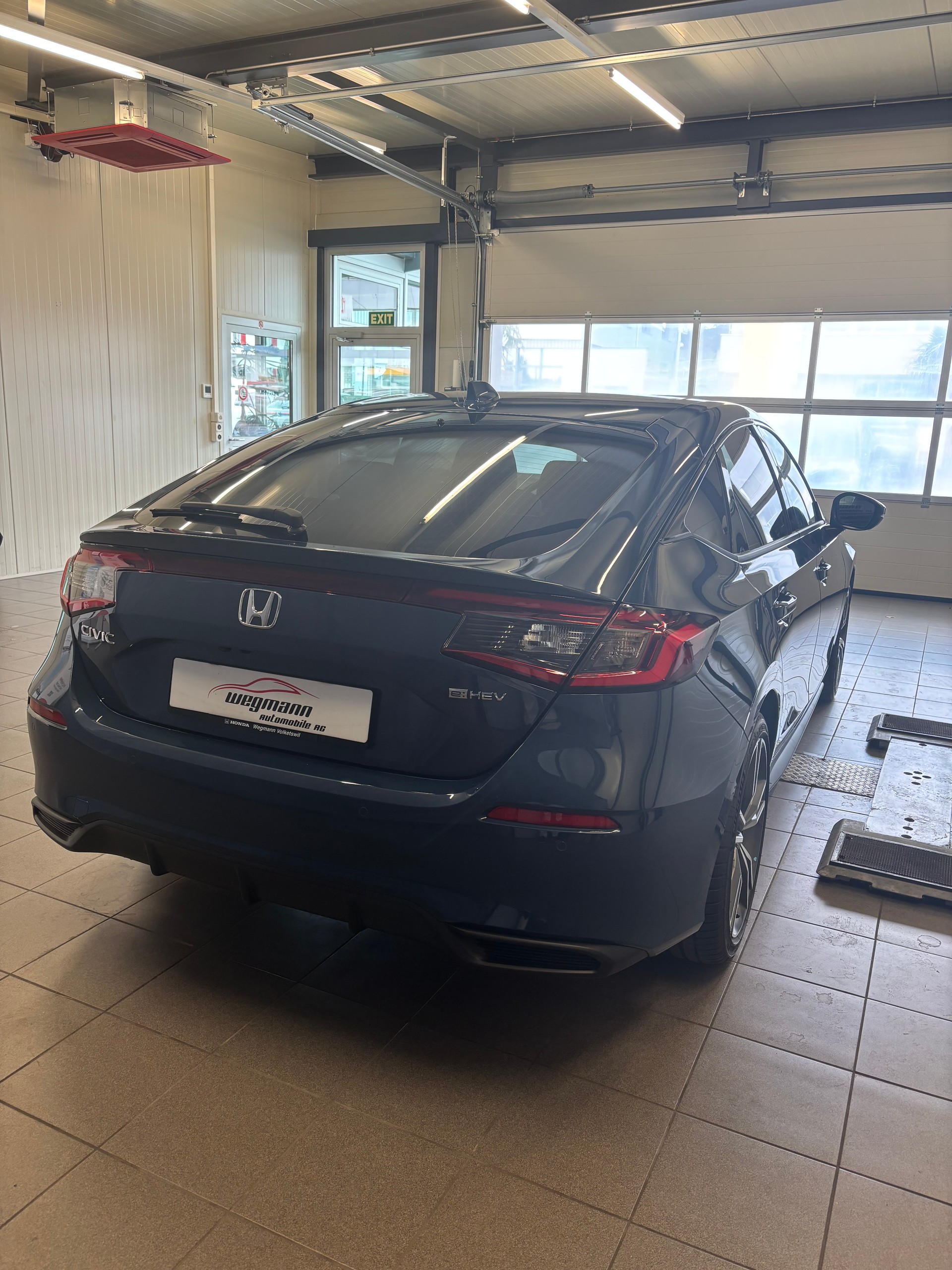 HONDA Civic 2.0 i-MMD HEV Advance-showroom-element-3