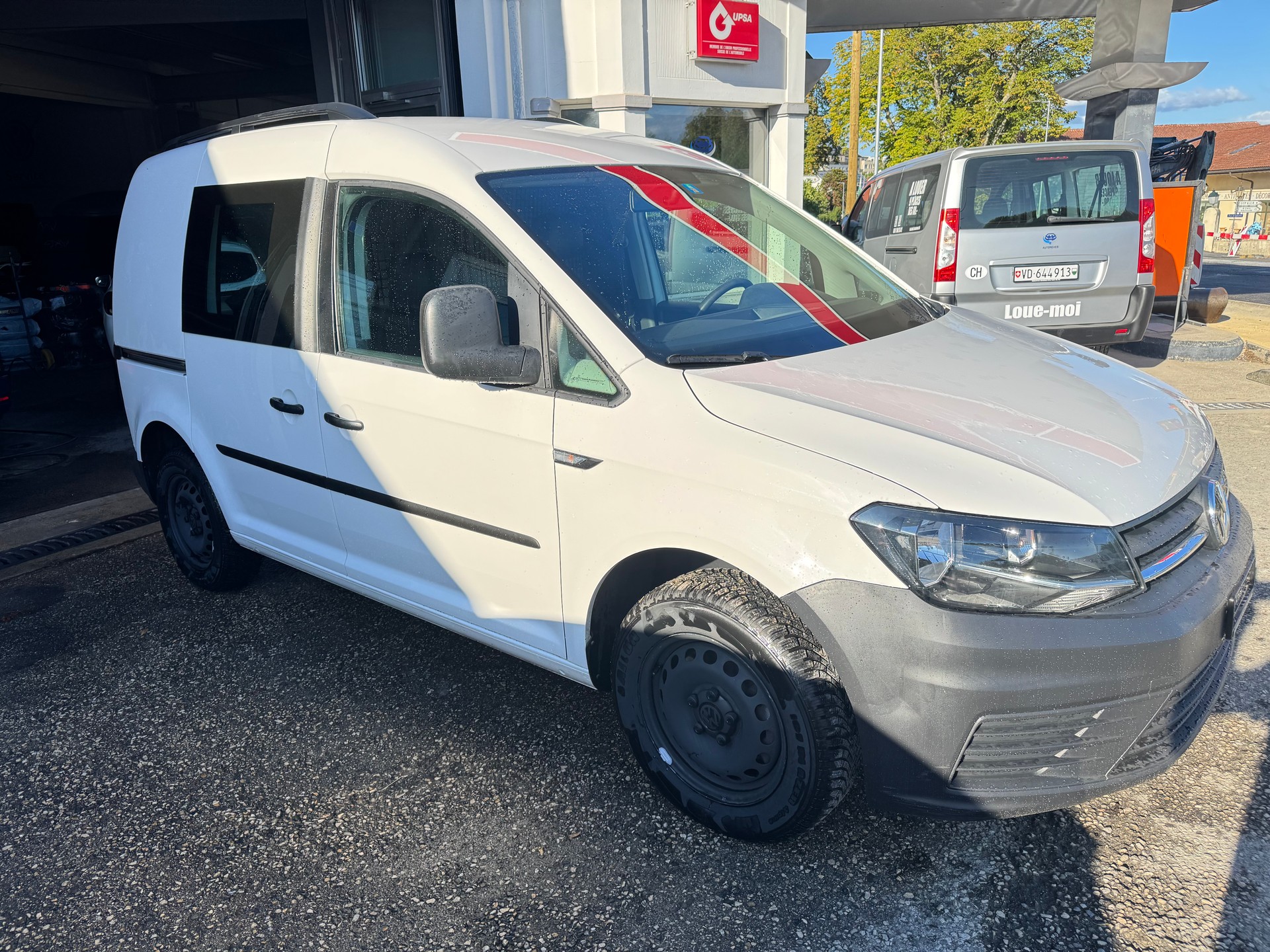 VW CADDY-showroom-element-2