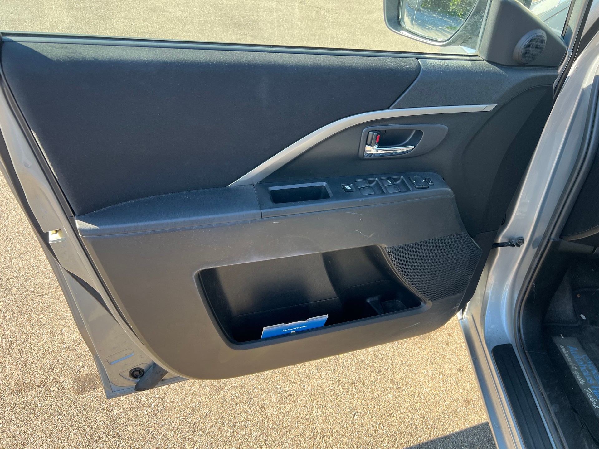 MAZDA 5 2.0 16V Exclusive-image-14