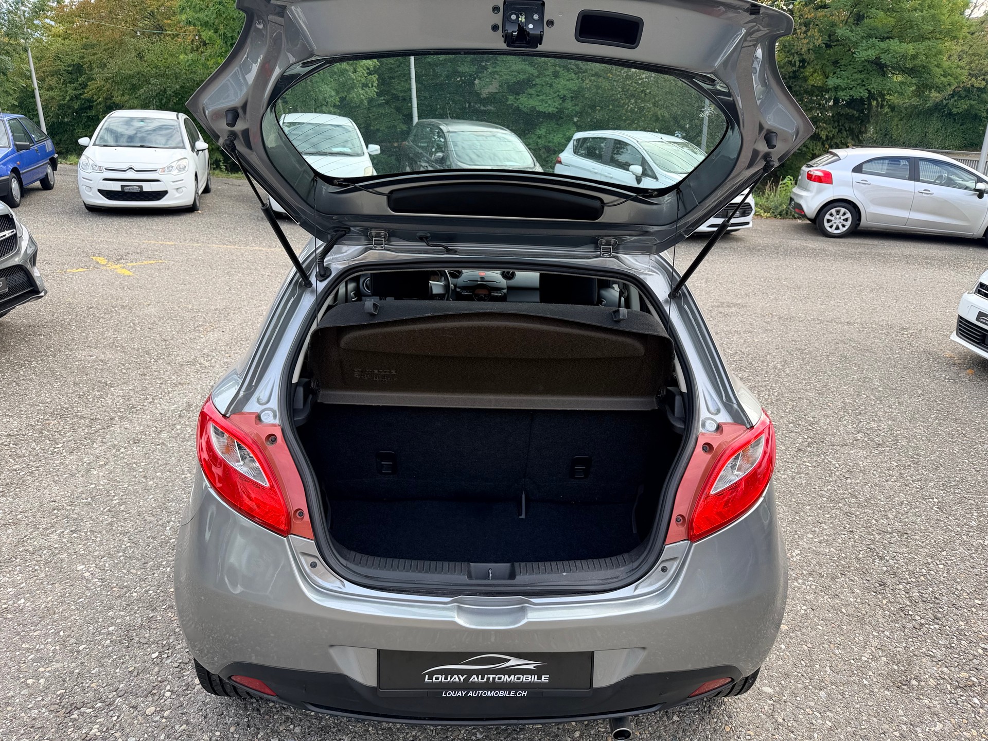 MAZDA 2 1.5i 16V Exclusive Automatic-image-8