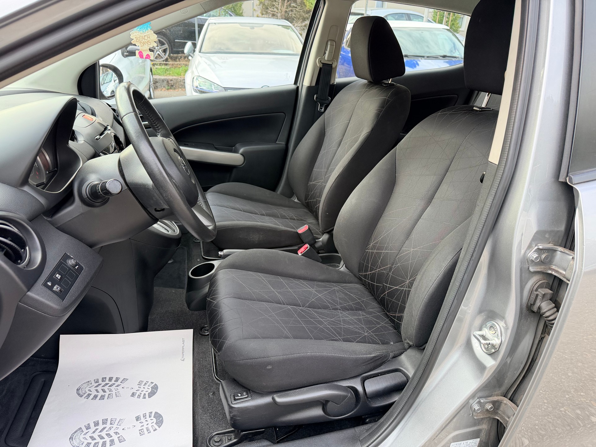 MAZDA 2 1.5i 16V Exclusive Automatic-image-11
