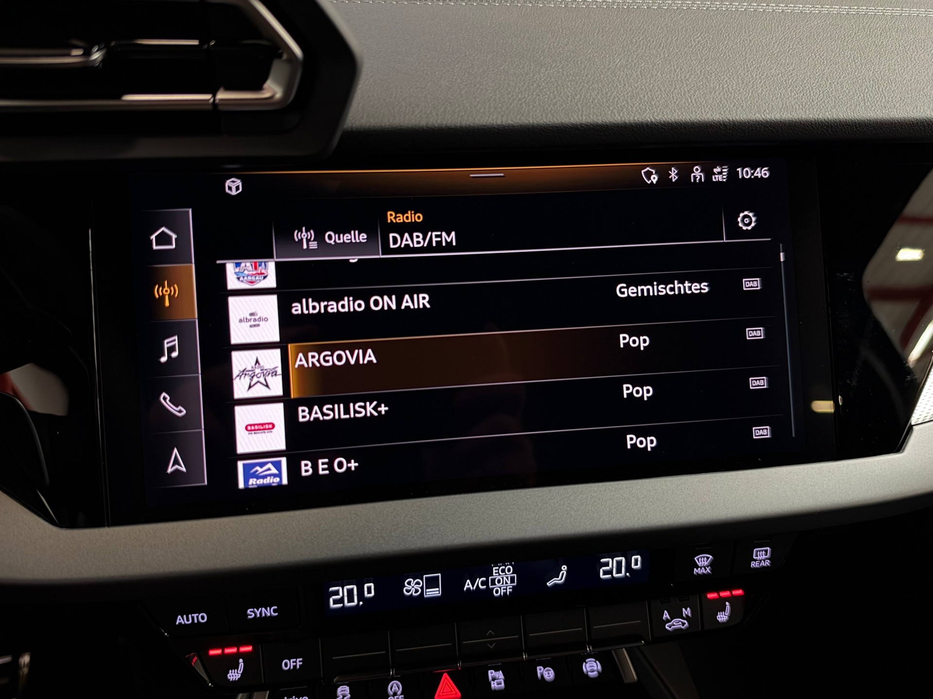 AUDI A3 Sportback 35 TFSI S line S-tronic-image-29