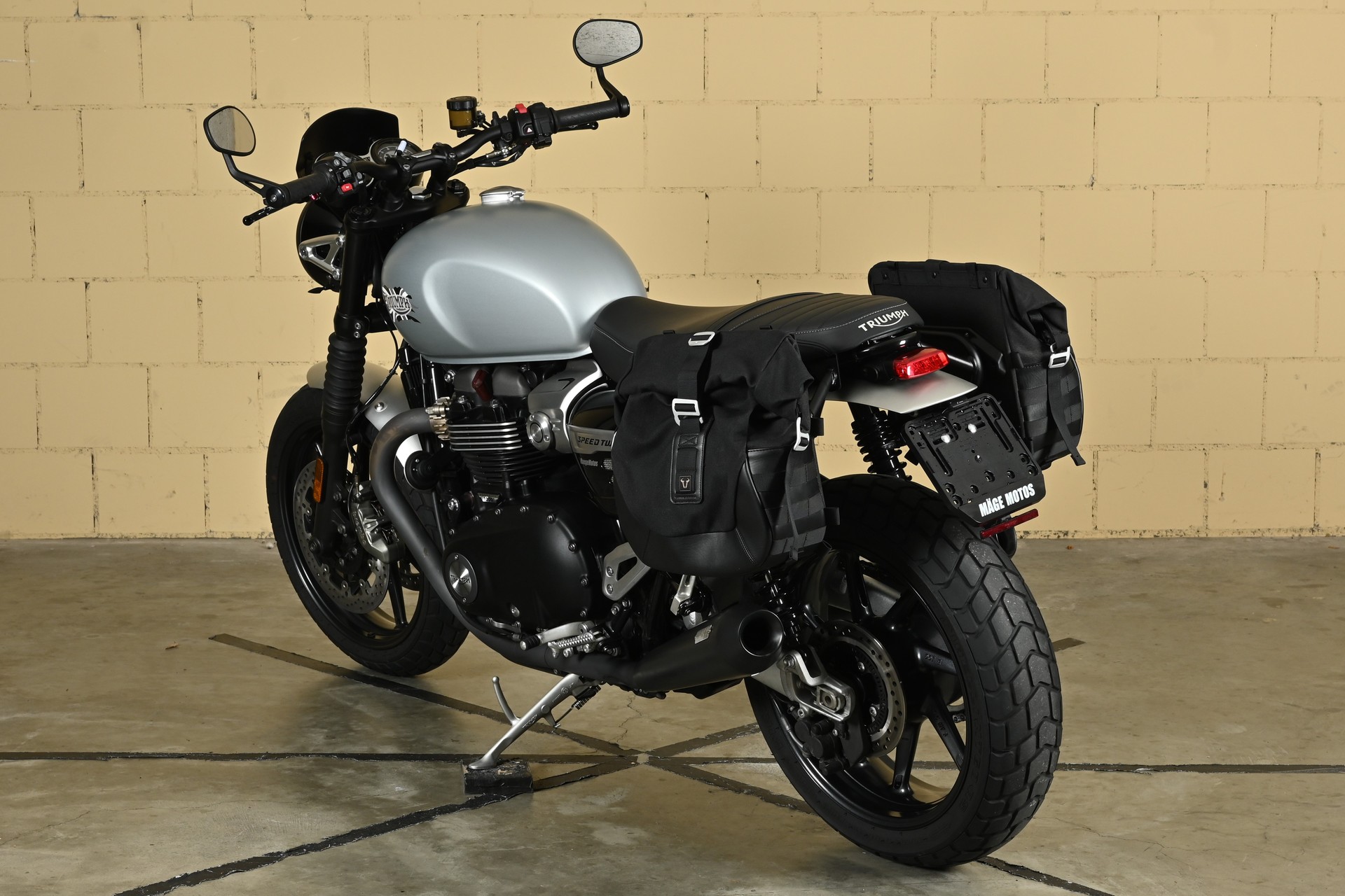 TRIUMPH Speed Twin 1200-image-6