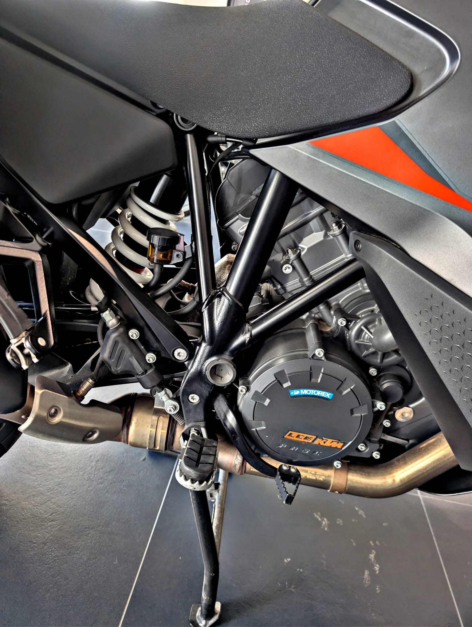 KTM R-image-6