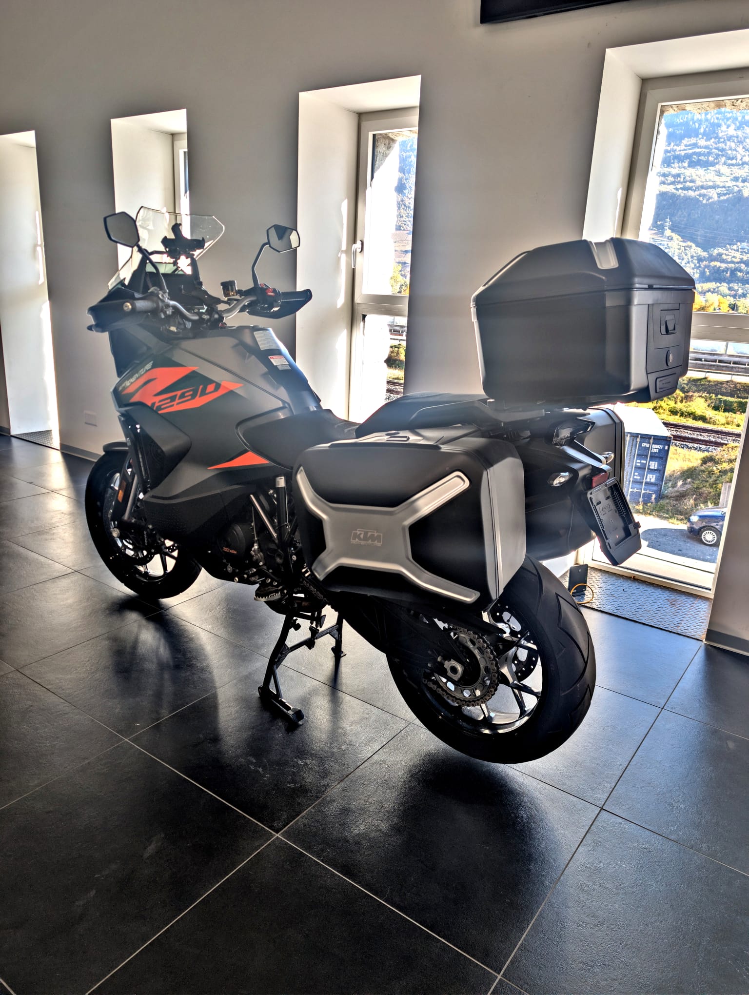 KTM R-image-3