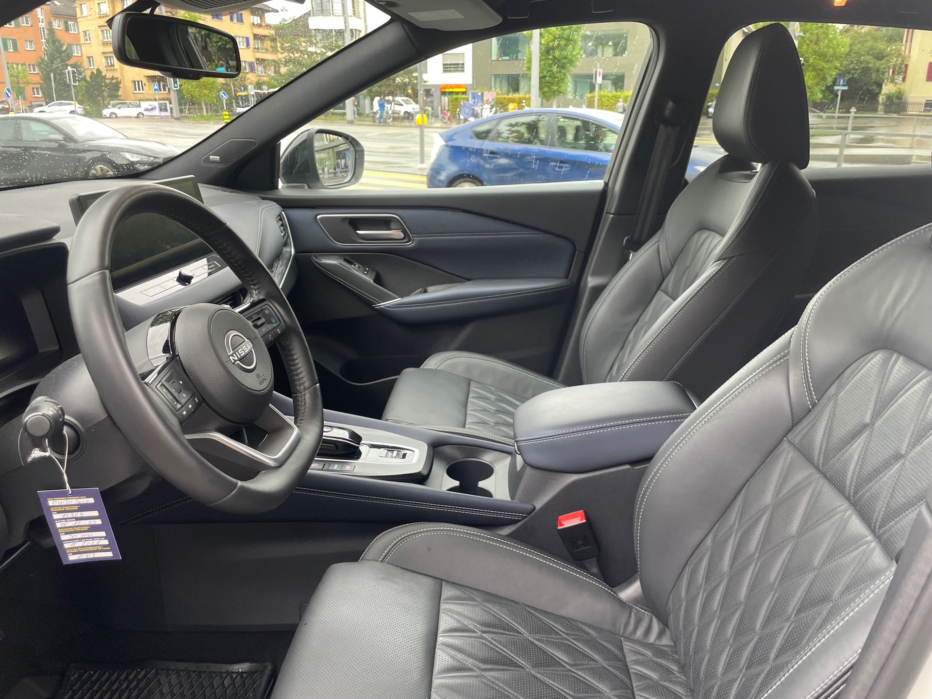 NISSAN Qashqai 1.5 VC-T e-Power Tekna+-showroom-element-3
