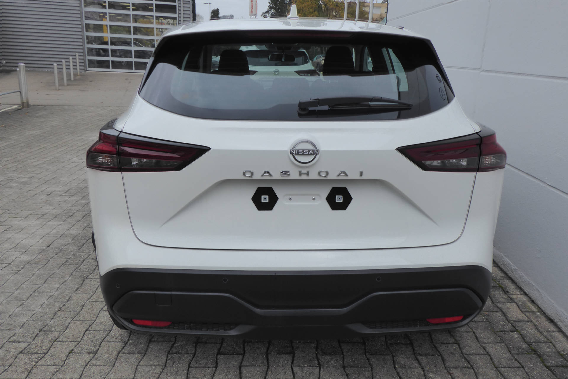 NISSAN Qashqai 1.3 DIG-T MHEV Visia-image-3
