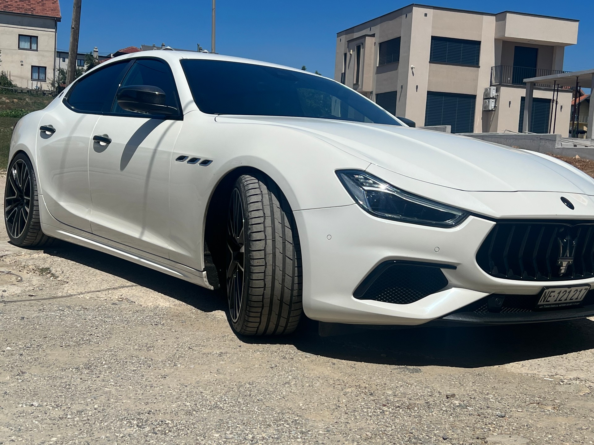 MASERATI Ghibli S Q4 3.0 V6 NerissimoAutomatica-image-1