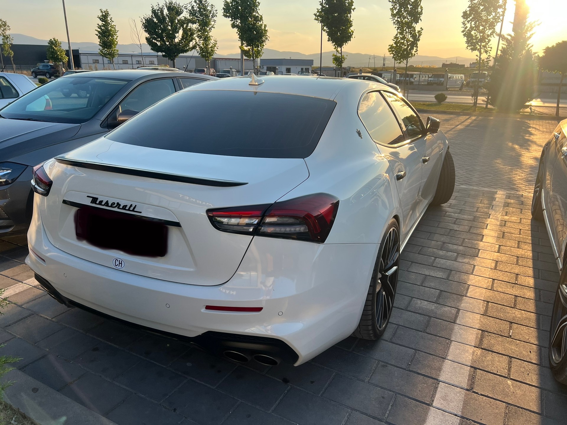 MASERATI Ghibli S Q4 3.0 V6 NerissimoAutomatica-image-3