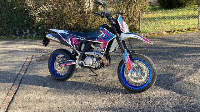 SUZUKI DR-Z 4SM-image-1