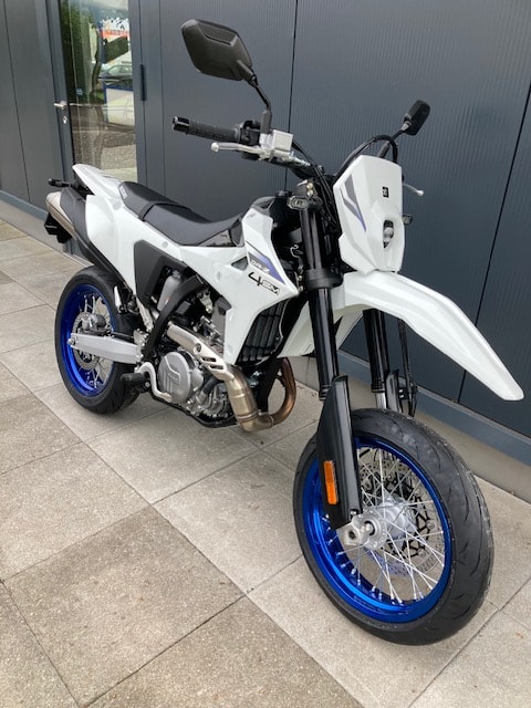 SUZUKI DR-Z 4SM-image-4
